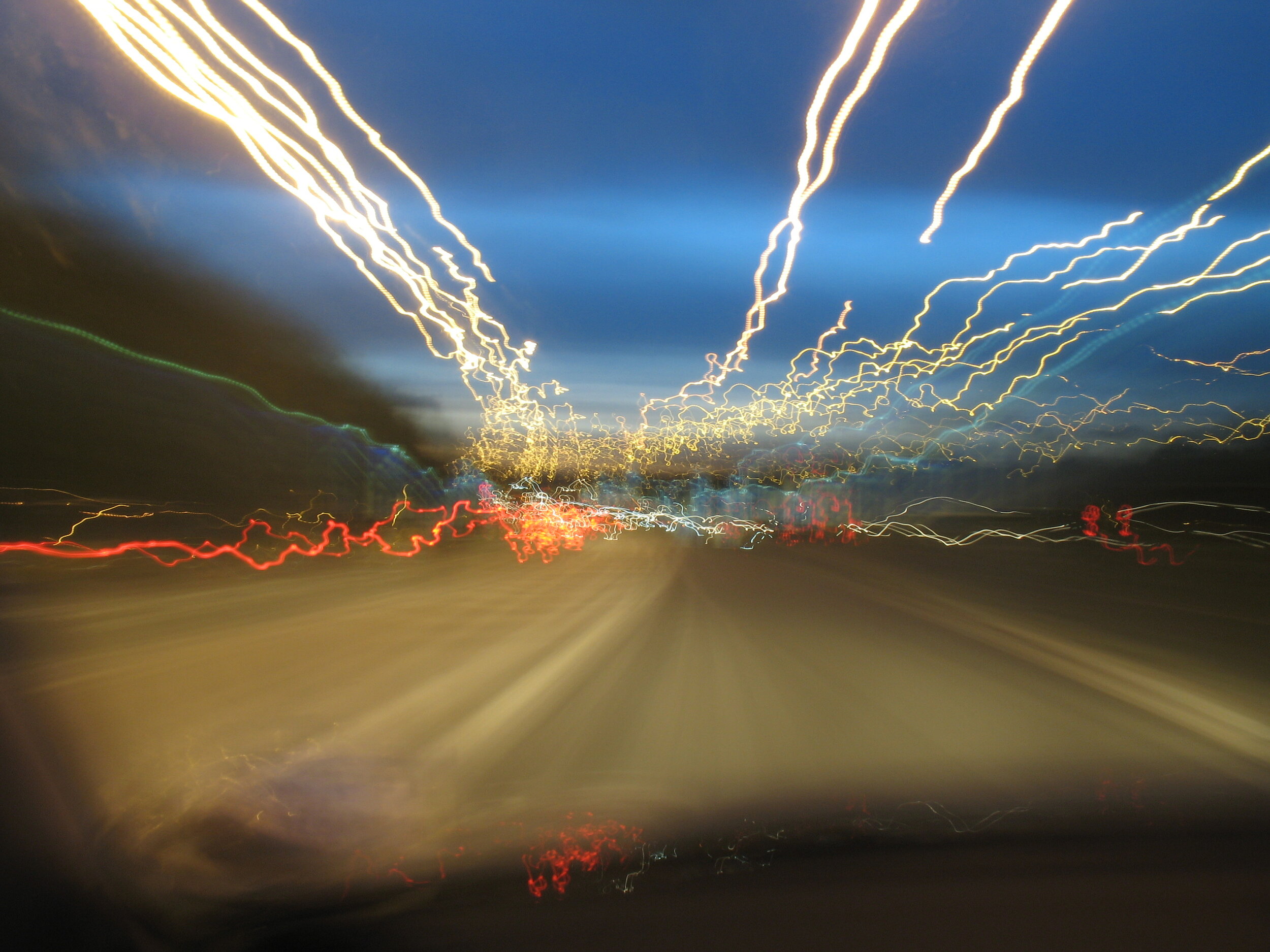 kantsten rulle Summen SAFETY DESK: Take Care Driving in the Dark — Lyman-Richey Corporation