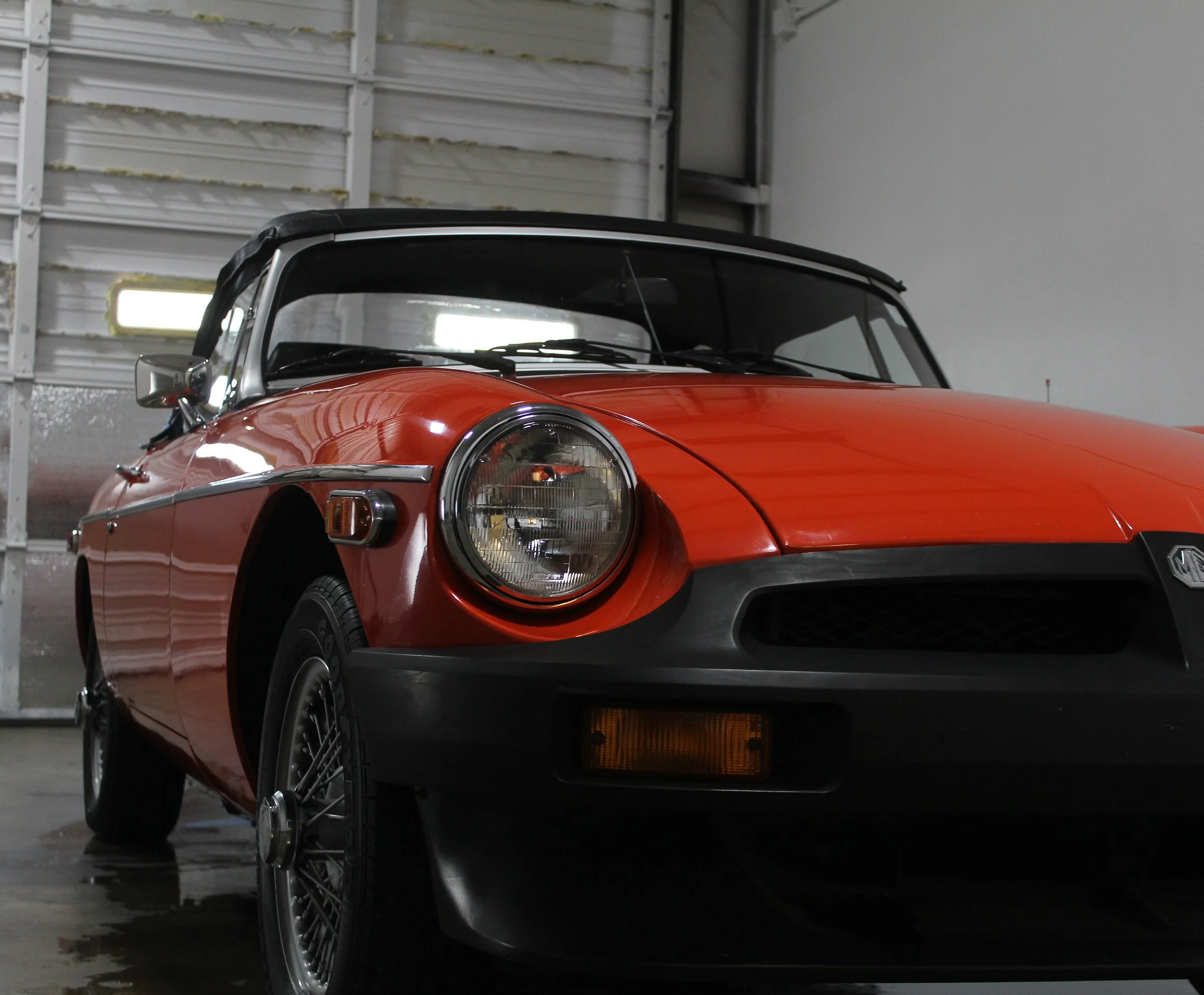 Orange MG