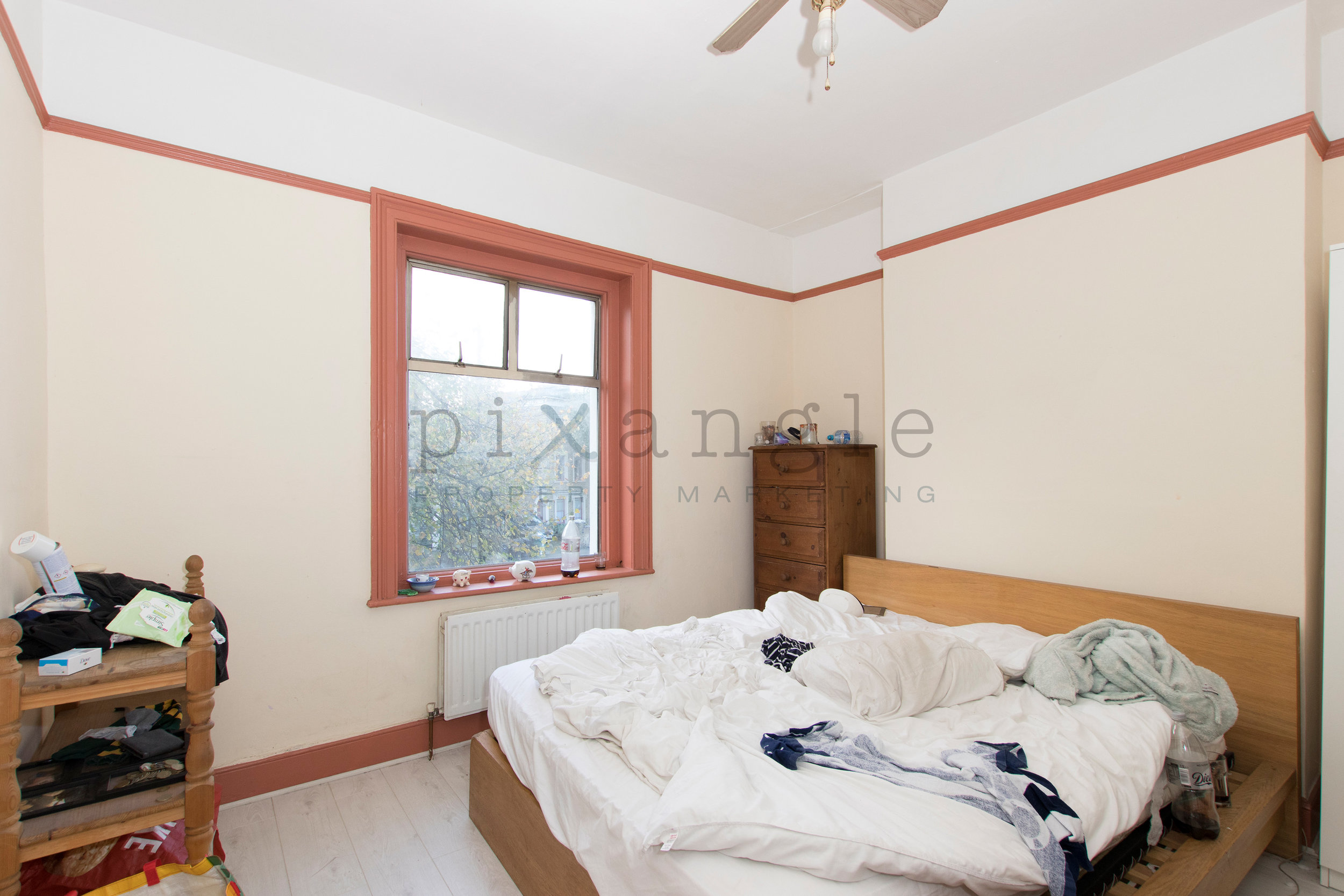 73 Amersham Way Ph4_1.jpg