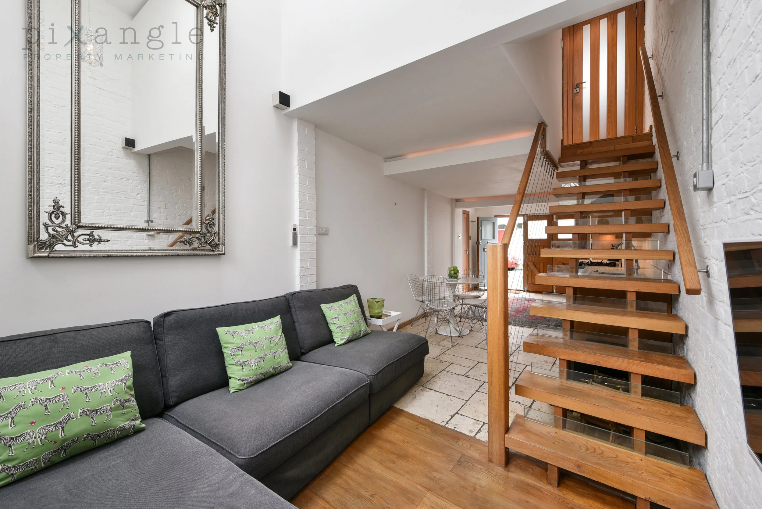 15 Gilstead Road ph10 logo.jpg