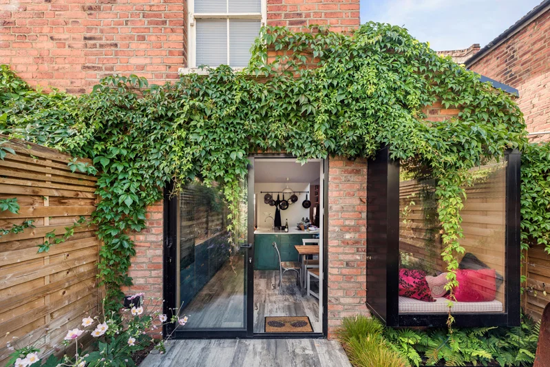 Almington Street Ph15.jpg