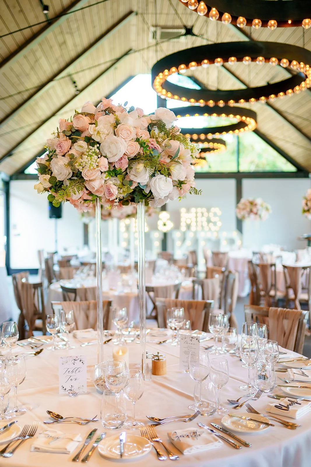 5 Things Most Couples Don’t Realise About Hiring Wedding Flowers
