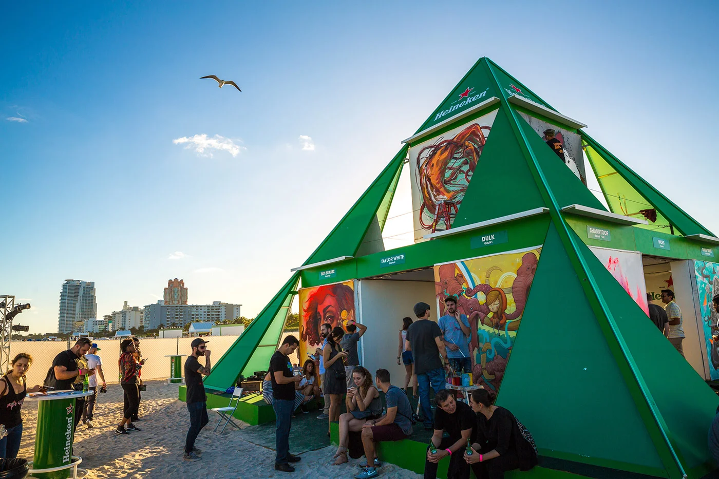 abvmiami2014_alivecoverage-281-d6f3cba5.jpg