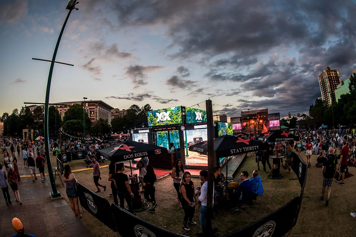 SHAKYKNEES2017_0513_203131-JP7A4738_DVP.jpg