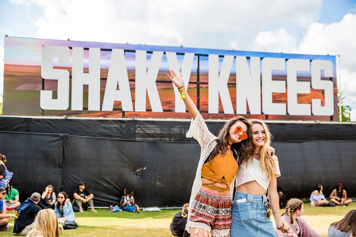 SHAKYKNEES2017_0513_180649-6F7A9000_DVP.jpg