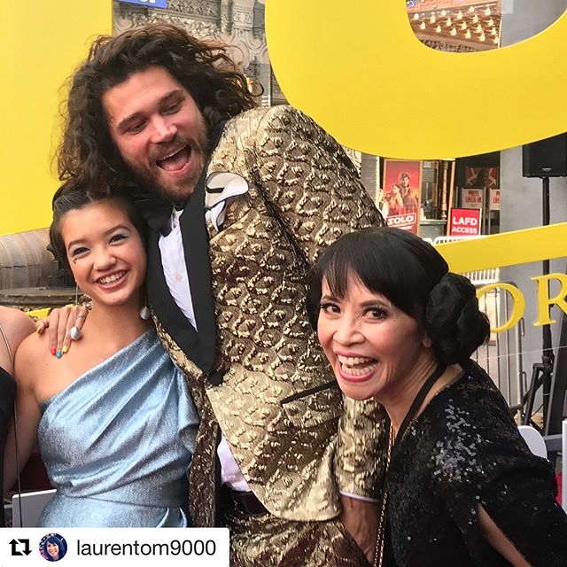 Loved making up the gorgeous @laurentom9000 for the Star War's premiere last night. ❤️#hairandmakeupbyme #princessleiabuns using @trangformationlashes 
#Repost @laurentom9000 with @get_repost
・・・
Got my #princessleia buns on for the #hansolo #starwar
