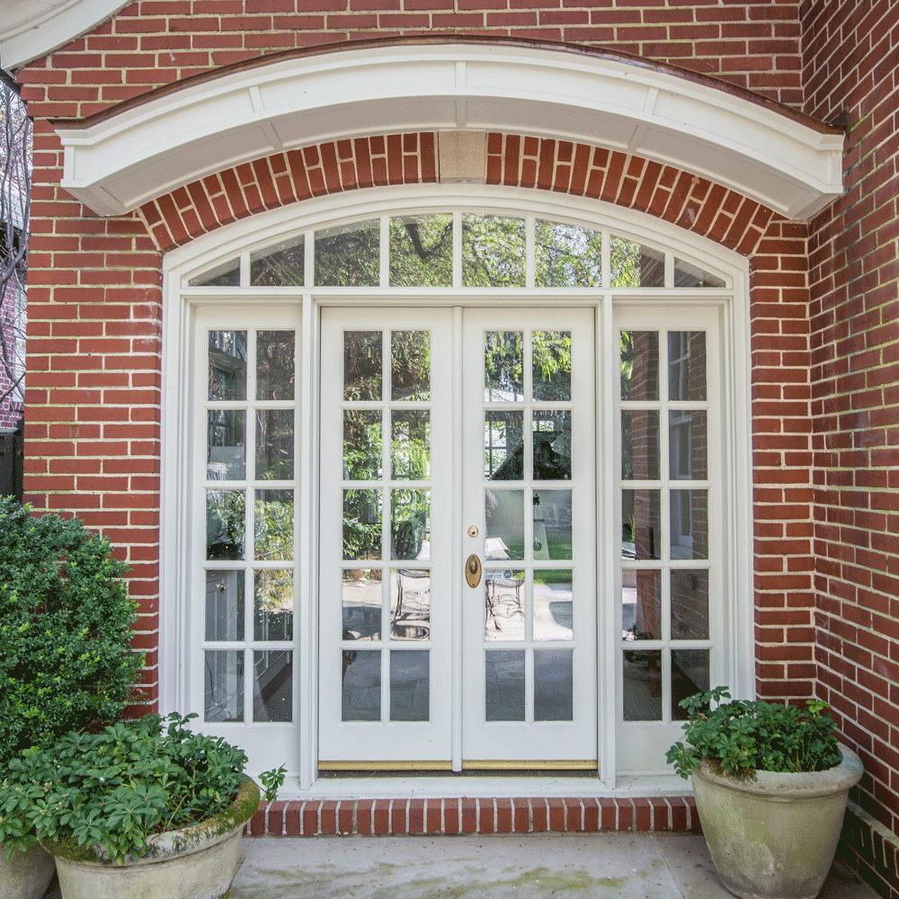 IMG_0542doorcap1.png