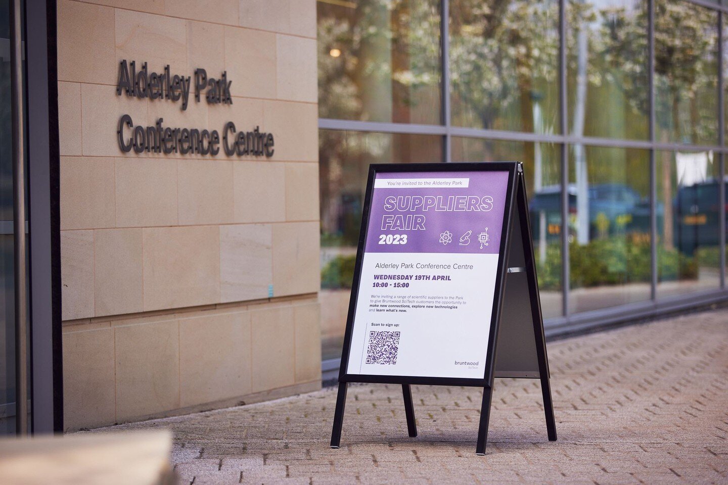 LAST WEEK 👉 we hosted the return of the Alderley Park's Suppliers Fair ⚗️♻️⁣
⁣
The day was jam packed with over 250 delegates, 29 suppliers and 4 expert panelists who joined our 'Sustainability in the North West; Successes, Support and Challenges fo