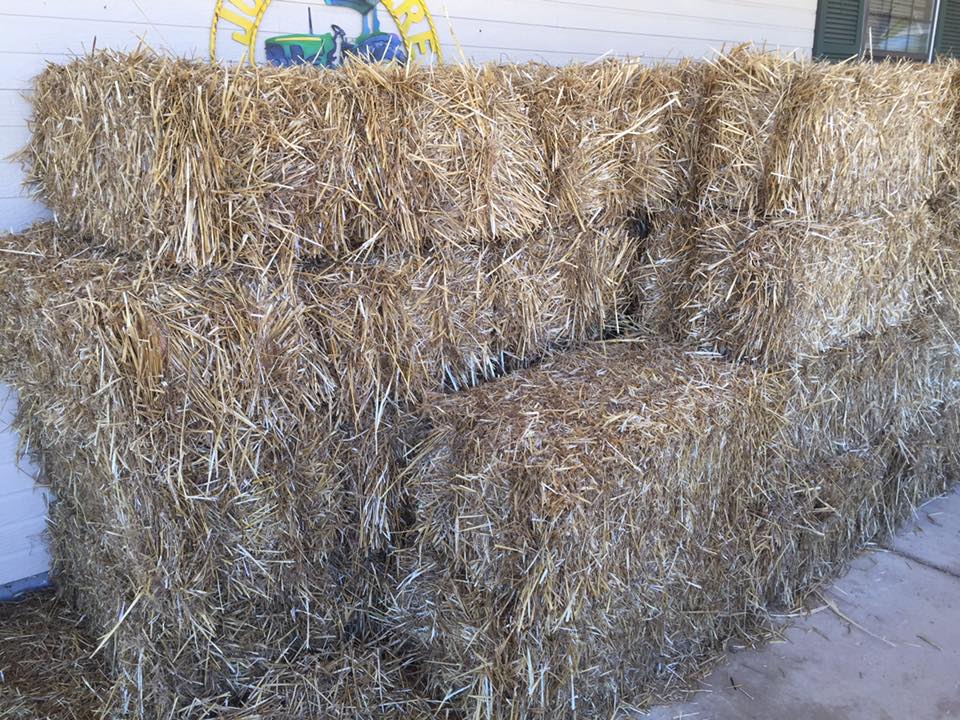 Hay Straw Photos and Images
