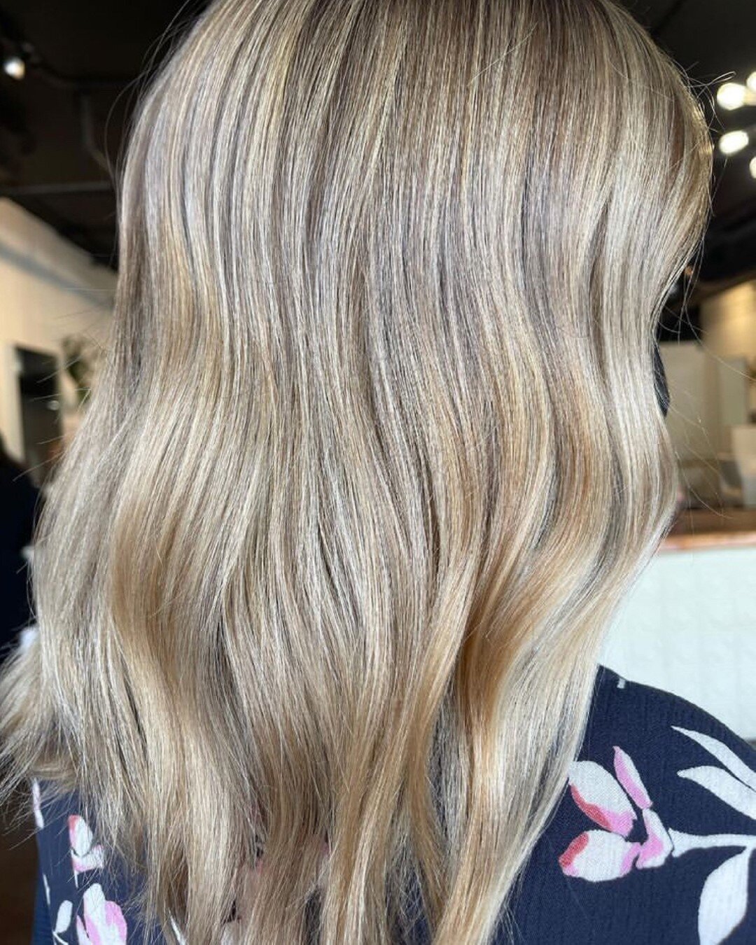 Buttery soft blonde ⚡️⚡️ @kimdoeshairsd ⠀⠀⠀⠀⠀⠀⠀⠀⠀
.⠀⠀⠀⠀⠀⠀⠀⠀⠀
.⠀⠀⠀⠀⠀⠀⠀⠀⠀
.⠀⠀⠀⠀⠀⠀⠀⠀⠀
.⠀⠀⠀⠀⠀⠀⠀⠀⠀
#sandiegohairsalon #sandiego #sandiegohairstylist #sandiegohaircolor #blondes #sandiegoblonding #blondegoals #hairgoals #socalliving #lajolla #lajollahair #