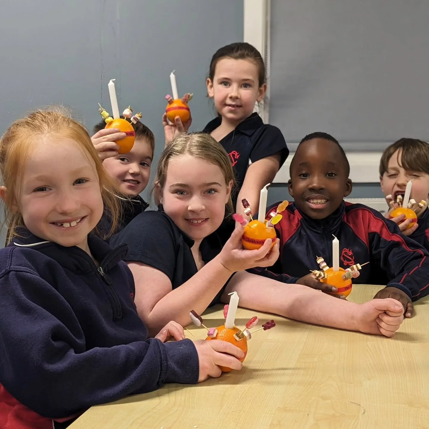 A little light goes a long way 🍊🕯️

Our Junior school gathered at Great Budworth Church on Friday for our annual Christingle service. 

Beyond the oranges and ribbons, we're reflecting on being a light in our community this season. Proud of everyon