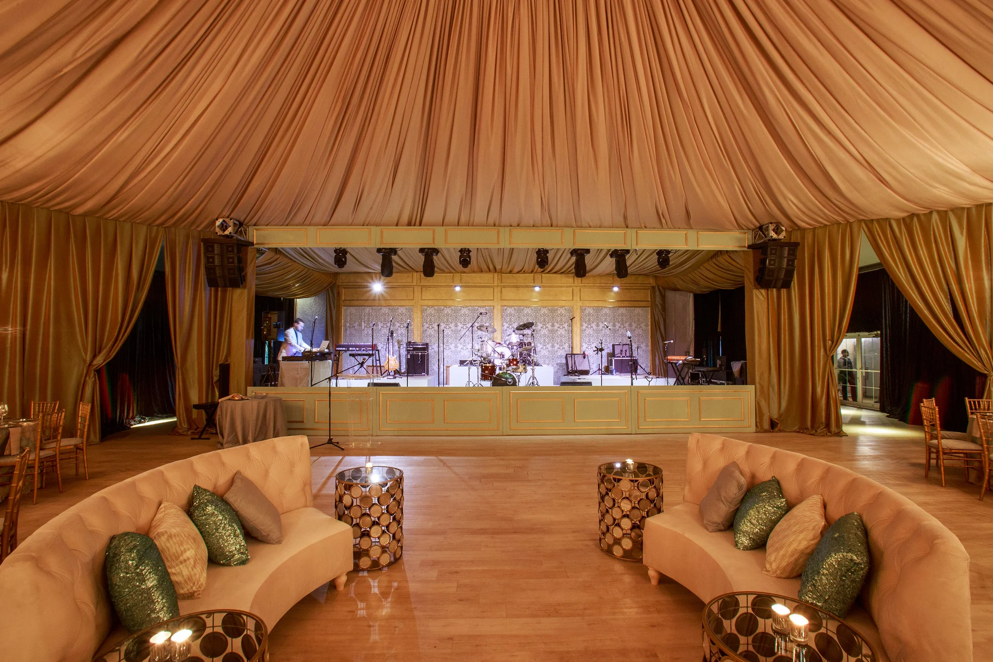 Stage.jpg