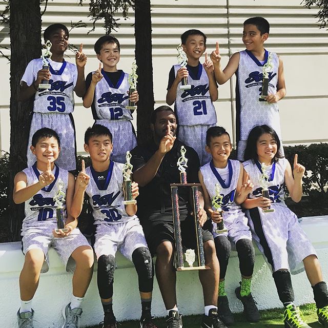 Boom!💥
Went down 15 points ! 
Everyone hustled and made plays to win the CHAMPIONSHIP 🏆#comeback 👊🏼
Good Sunday out in Irvine ! 🤘🏼
🏀💯🏀 #champs #champions #1st 
#sgvbasketball 
#hitsvillebasketball #hitsvillehoops #hitsvilleallday #basketball