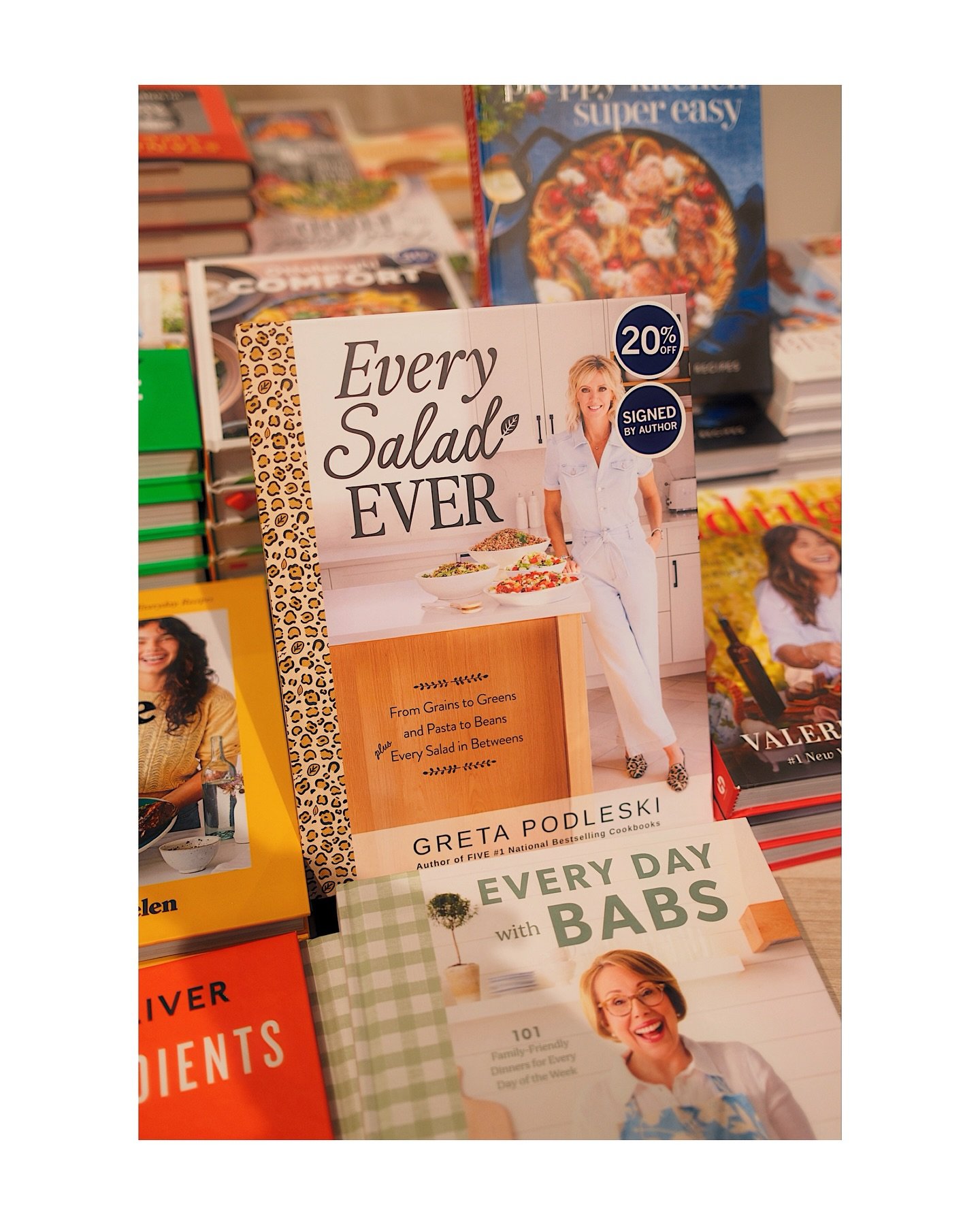 Today my first book cover came out in Indigo! 📸 Super cool to see in person! It was great working with Greta and I can&rsquo;t wait to try some of the salads; there were a couple on shoot day that I was eyeing😂 Check out @yumandyummer &lsquo;s new 