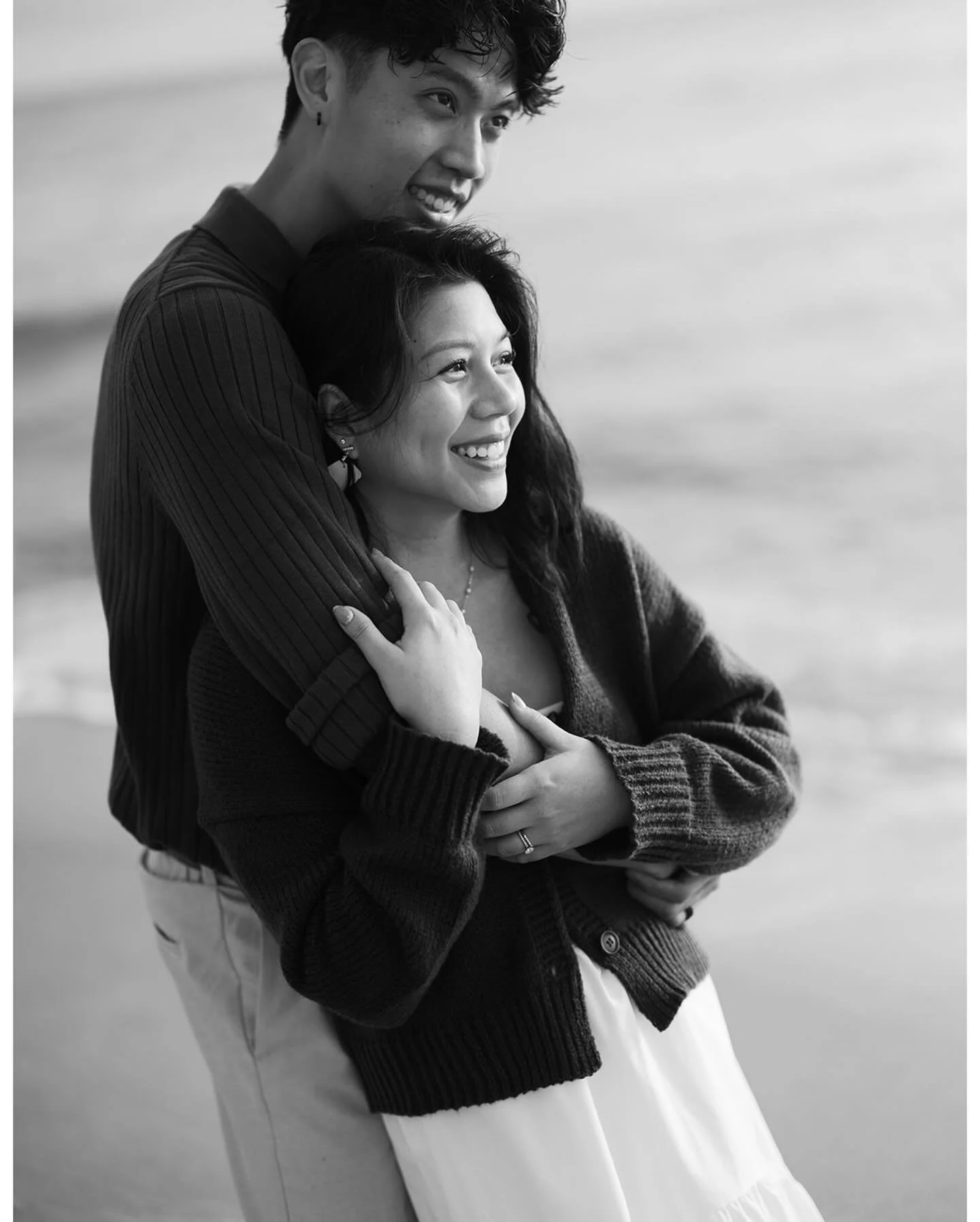 Cozy, chilly mornings with Jea, Dennis + Echo 🐾