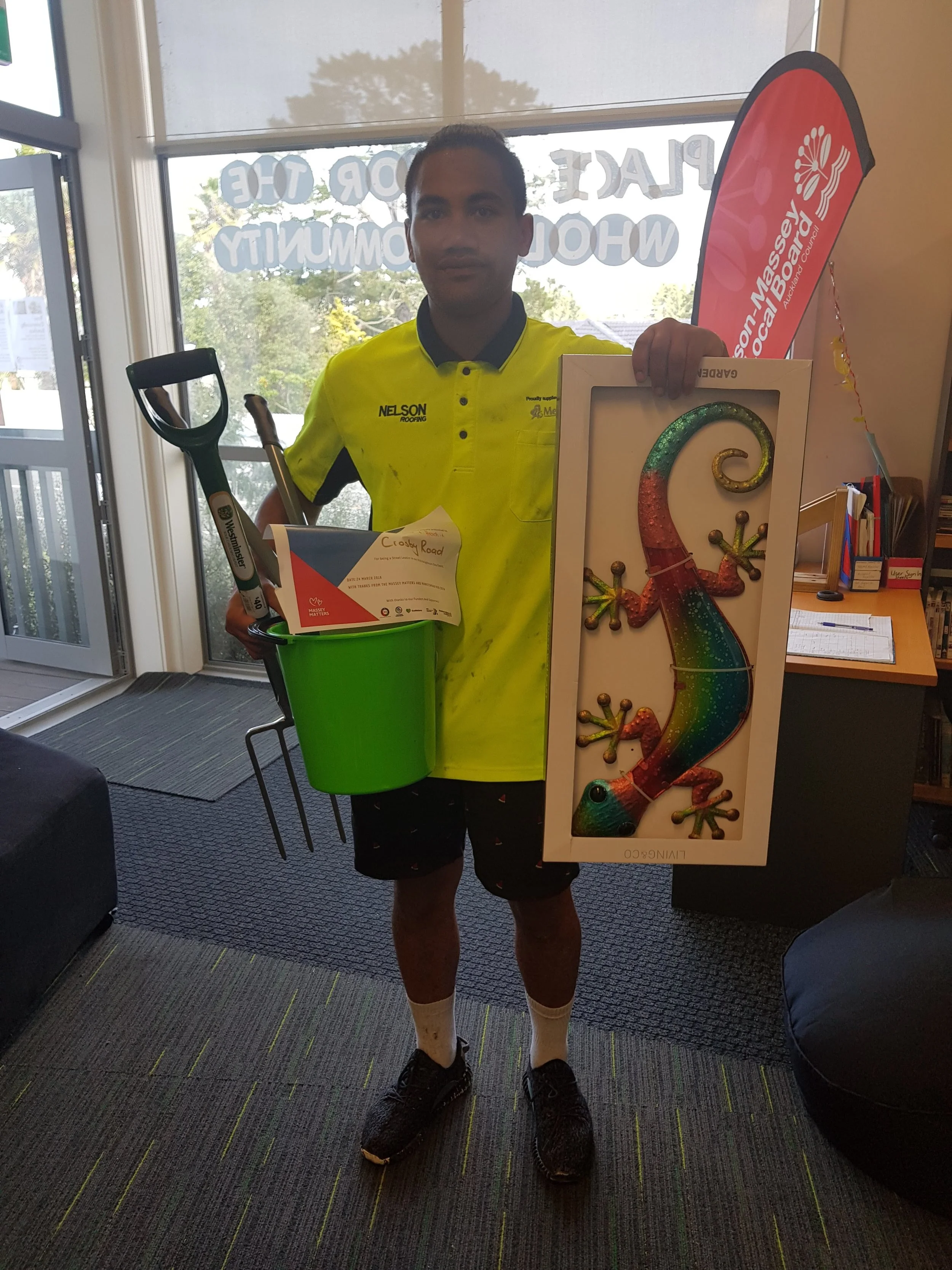 Street Leader Hendrix, from Crosby with his street prize. 