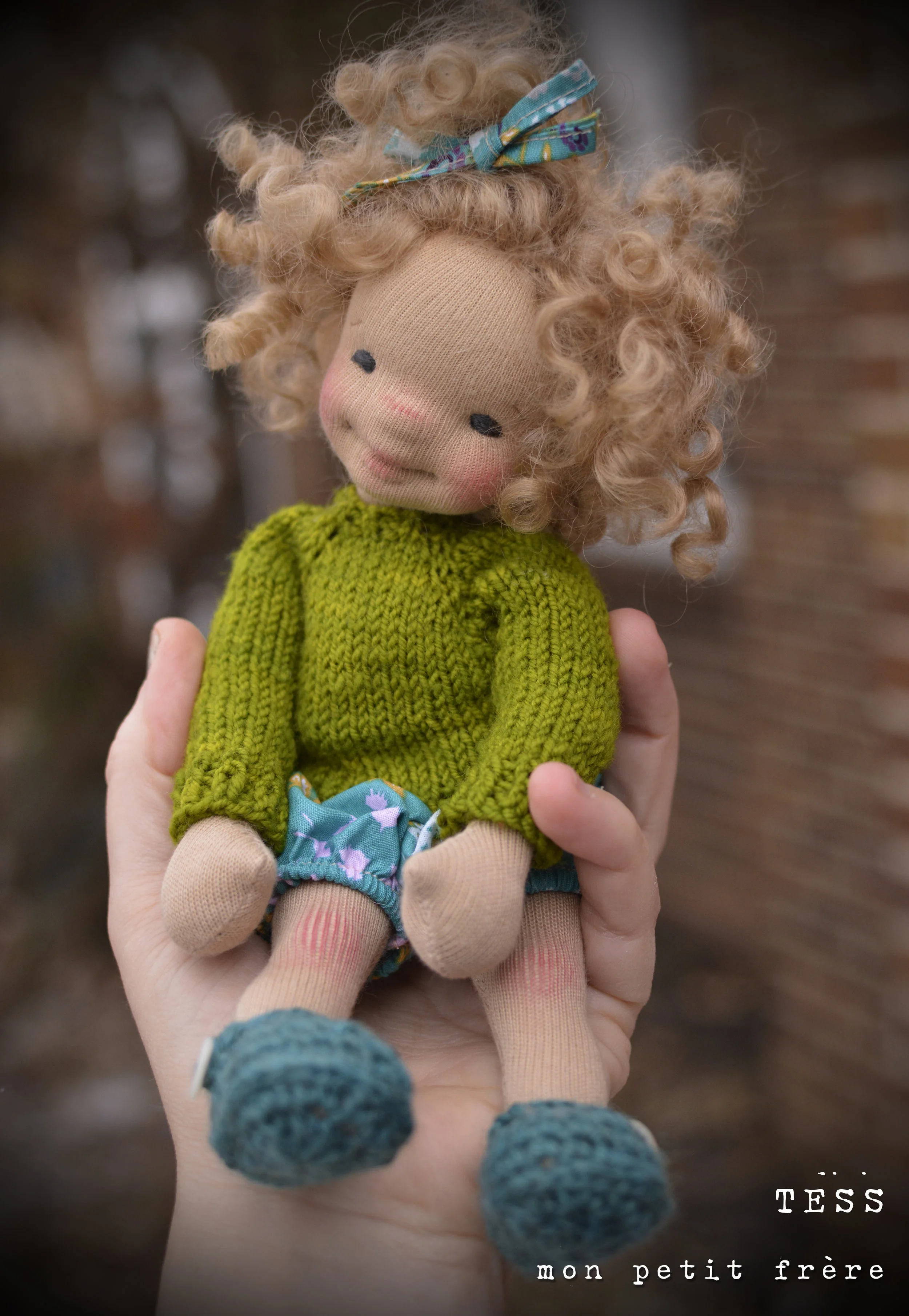 Tess, 9" 2017
