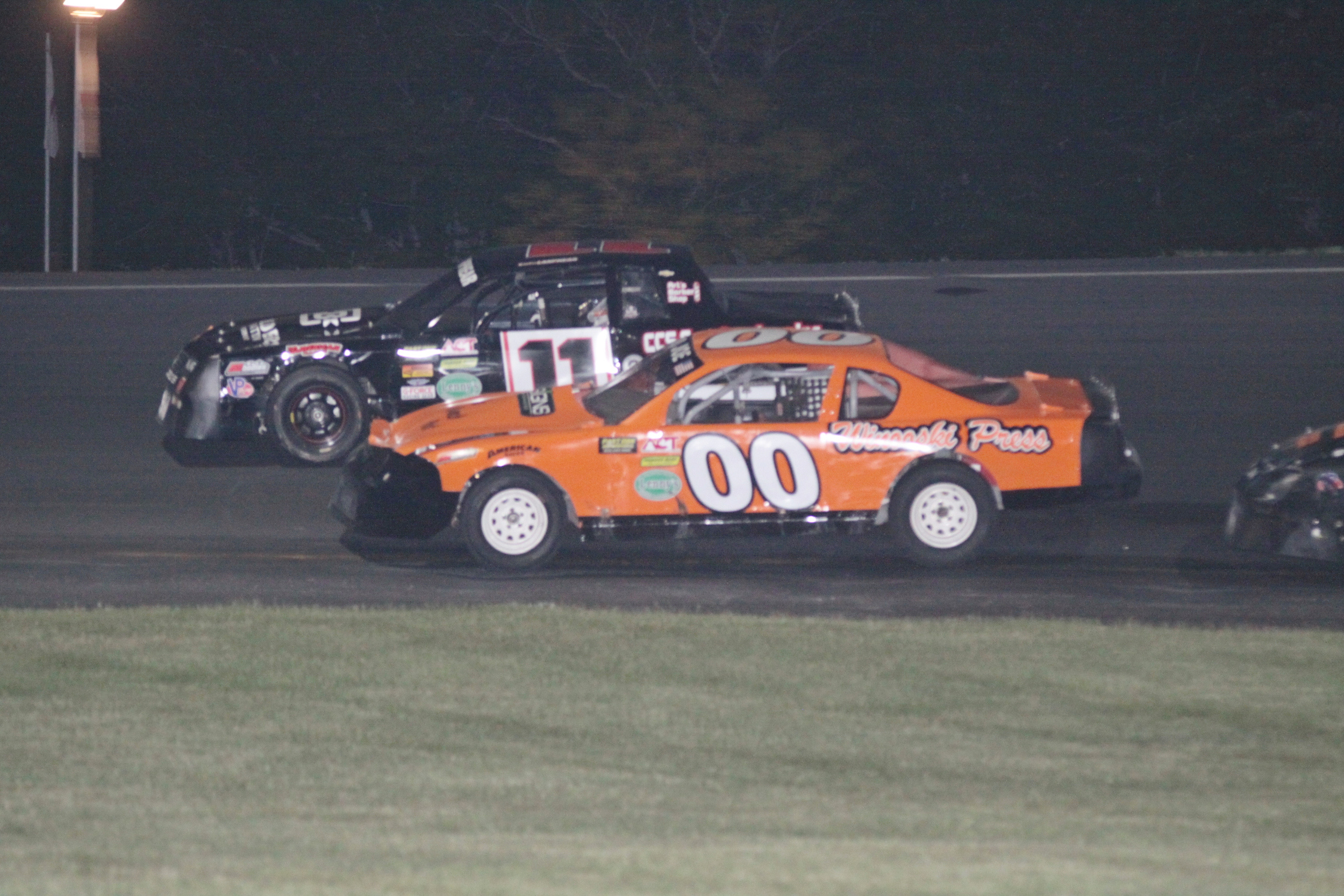 Frontrunners Abound in Flying Tiger Title Chase