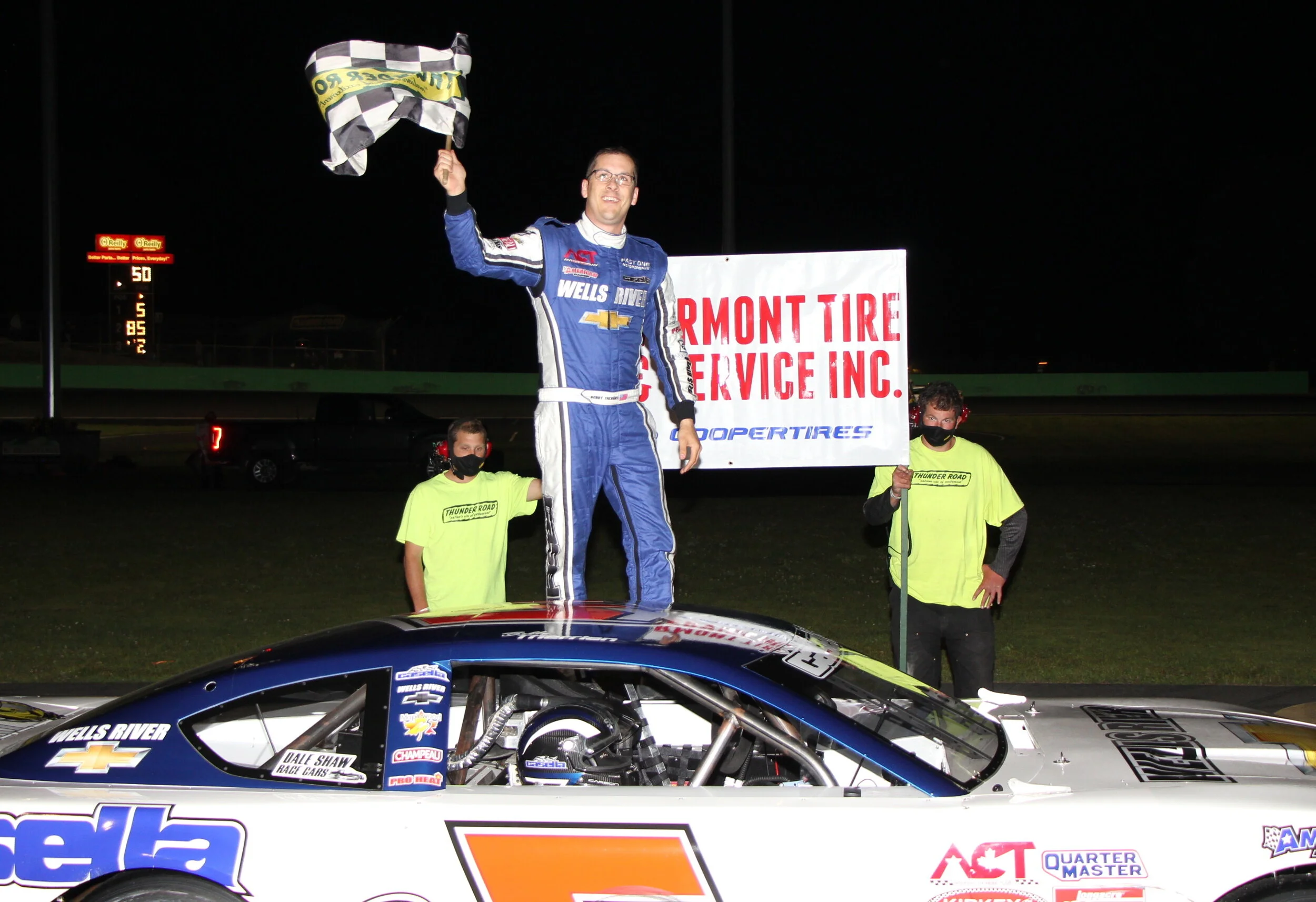 Therrien Tightens Championship Battle with Win on VT Tire &amp; Service Night