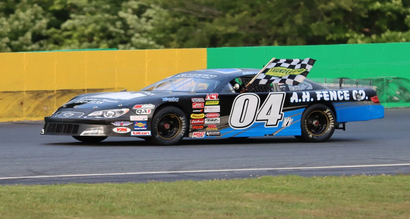  Arnold Hill Receives Prestigious Don MacTavish Memorial Award