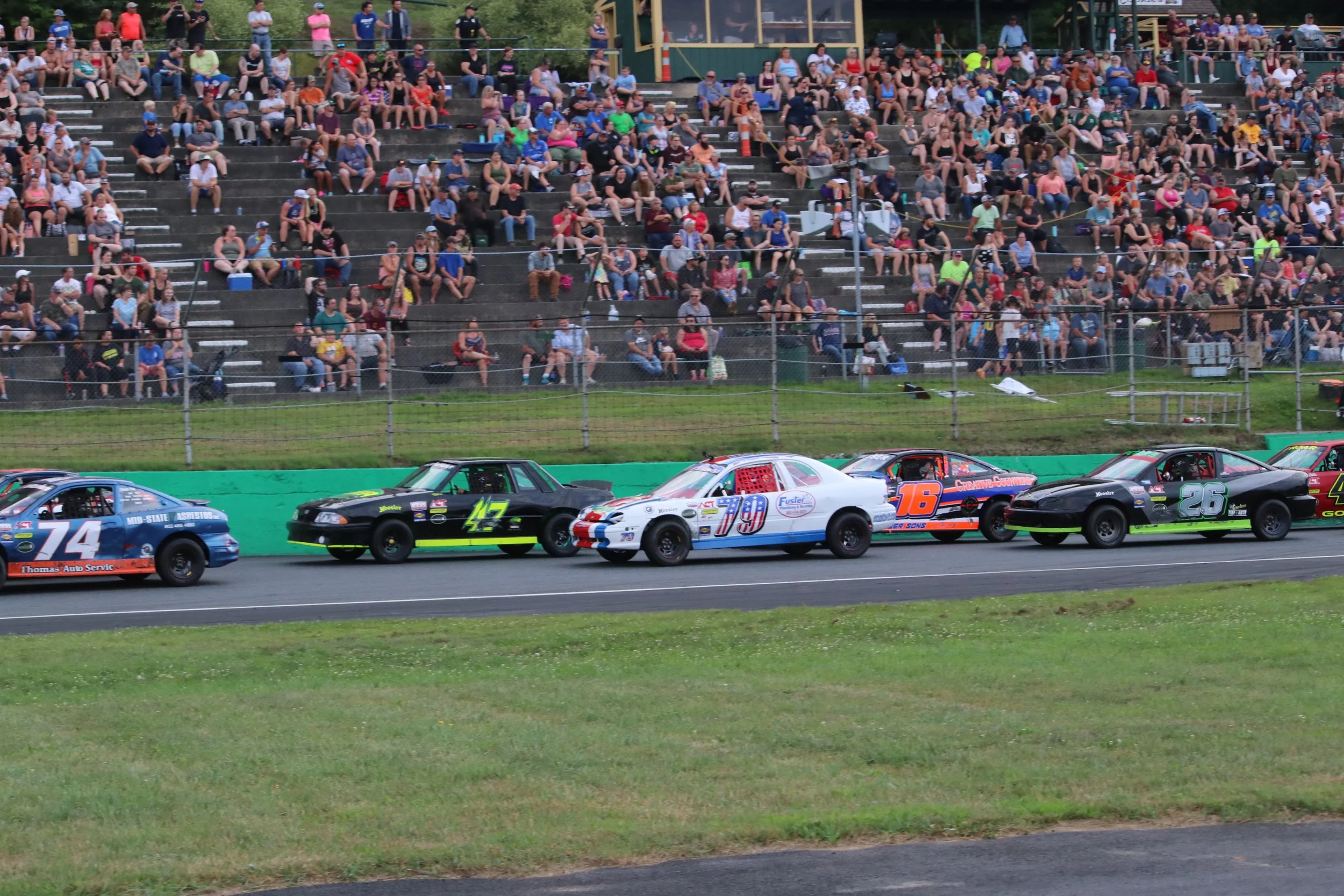 Double Purse Promises Wild Vermont Tire &amp; Service Night at Thunder Road