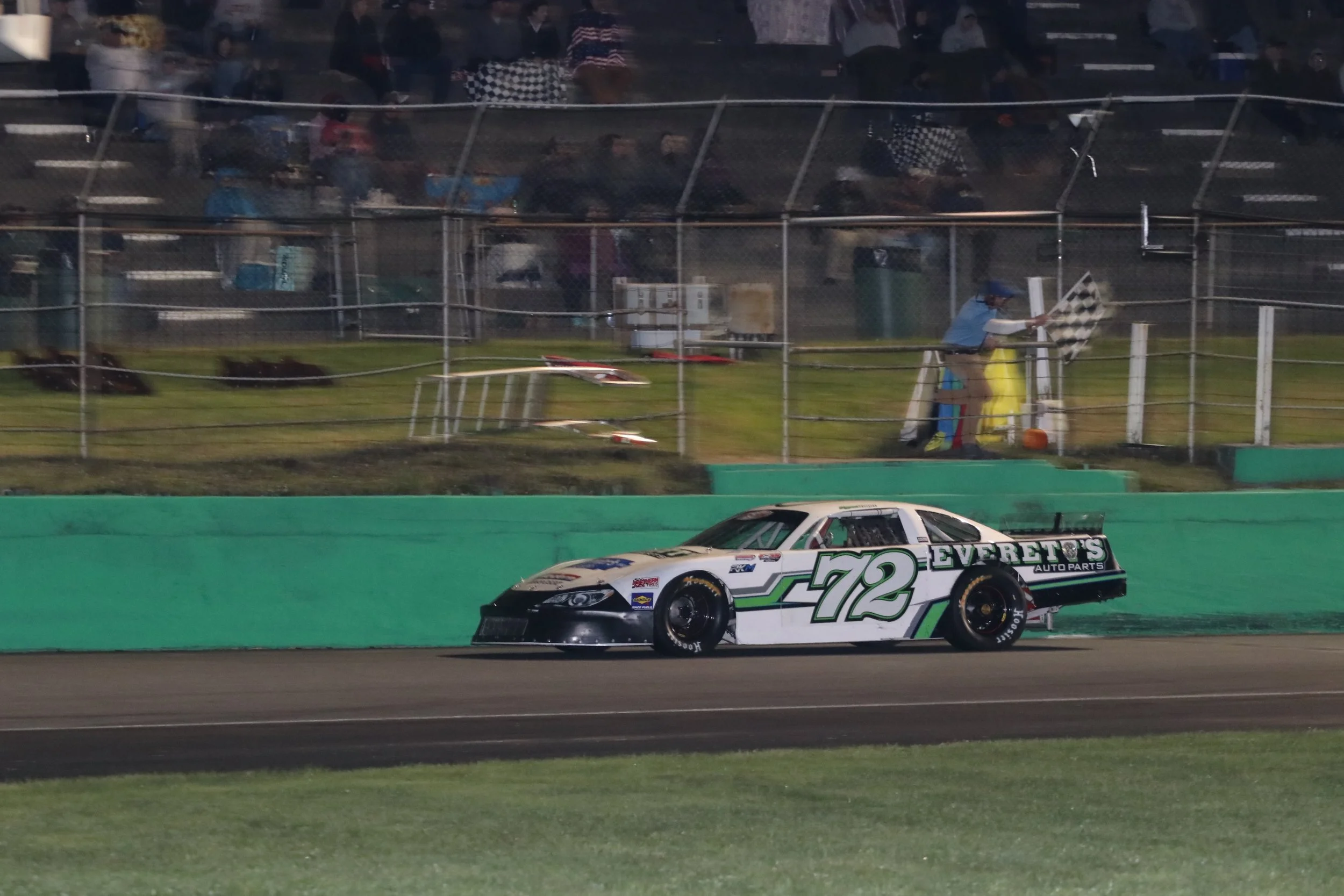 Former Milk Bowl Polesitter Takes PASS Super Late Model Win at Thunder Road