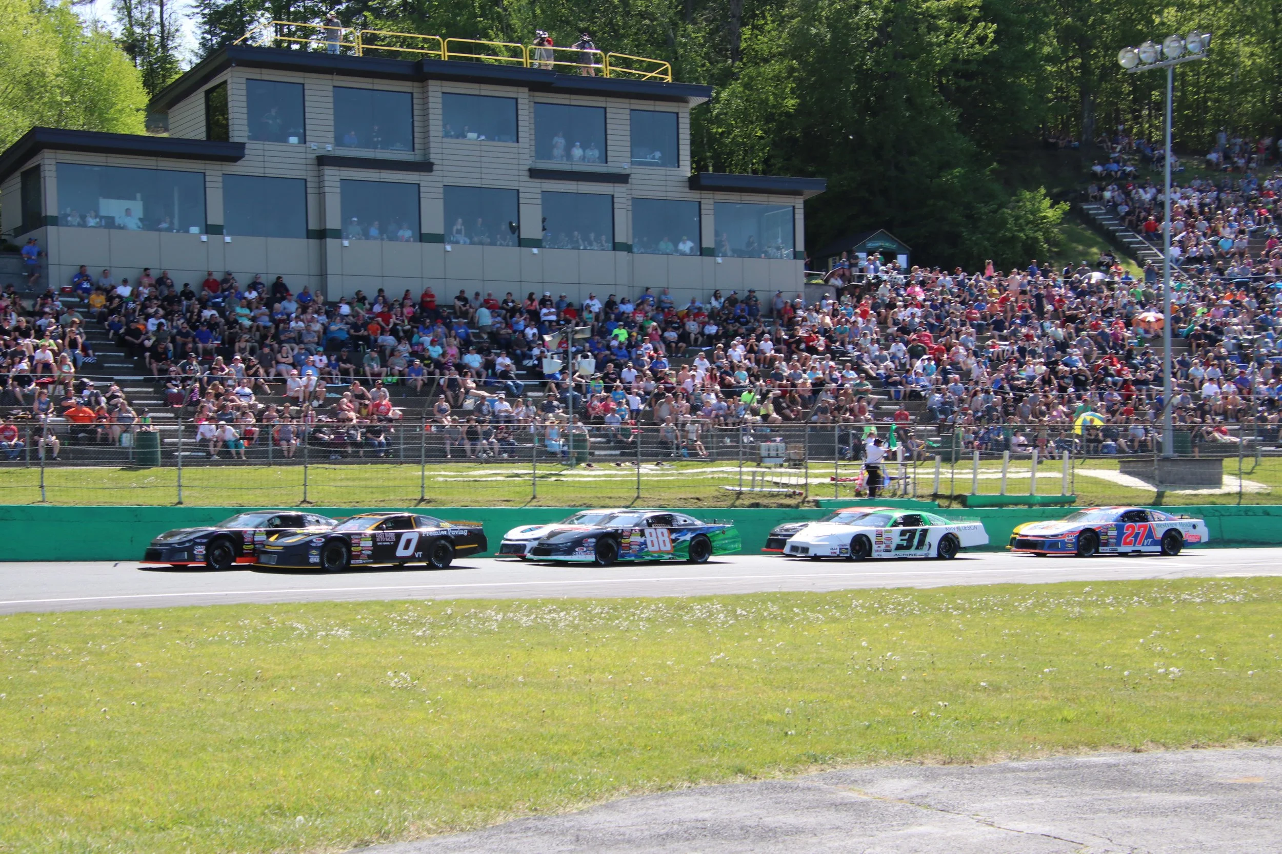 Maplefields Signs on as Late Model Division Sponsor Through 2026