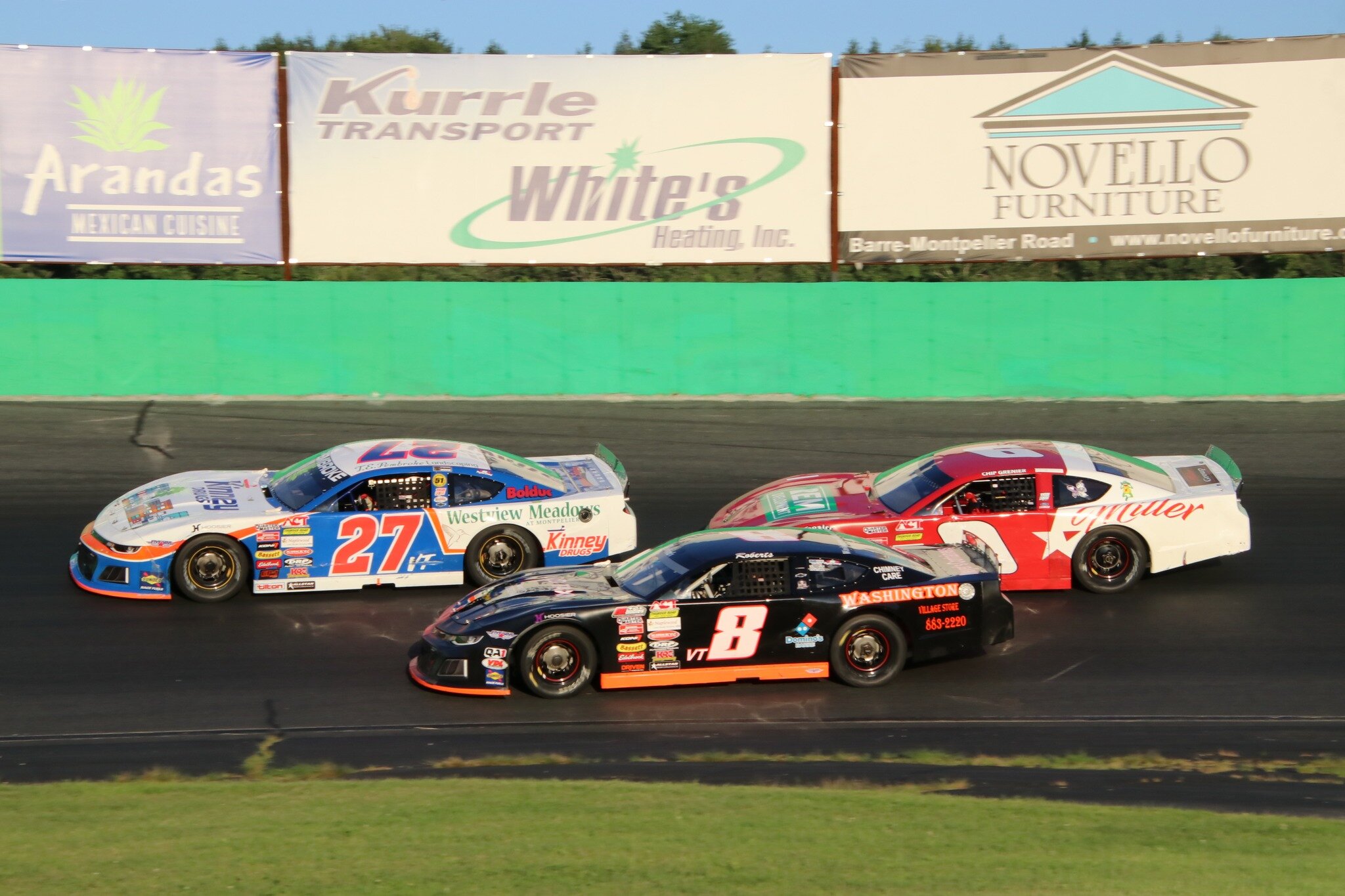 @calmontbeverage and @jackdaniels_us Ready to Drink Cocktails Bolster Support for the Return of the Late Model Firecracker 100 on Sunday, July 11!

Read more at thunderroadvt.com

📸 Alan Ward