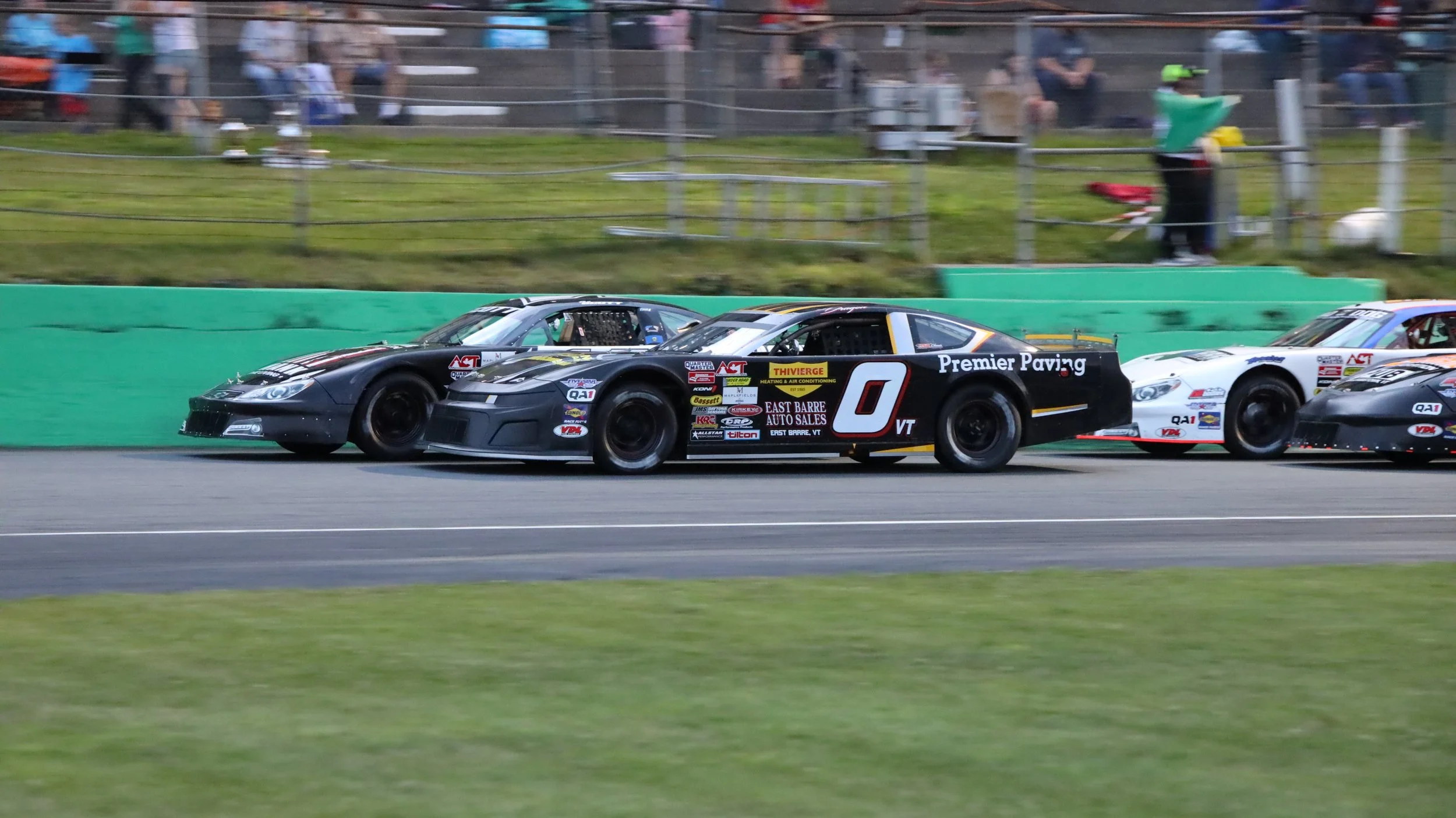 Milton CAT Set to Support the Squier Cup Late Model Triple Crown at Thunder Road