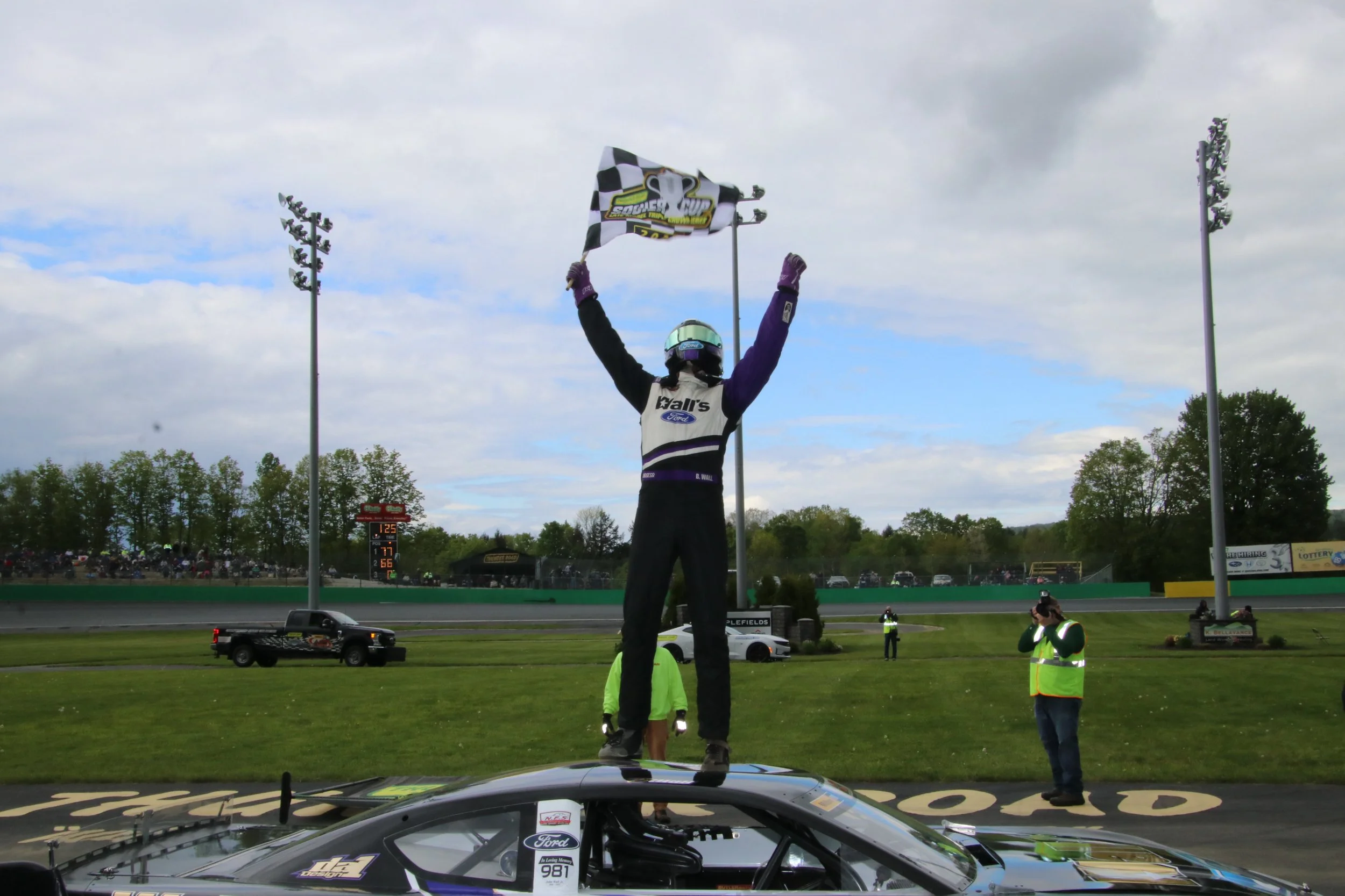 Latest Mekkelsen RV Memorial Day Classic Upset Win Goes to Bryan Wall Jr.