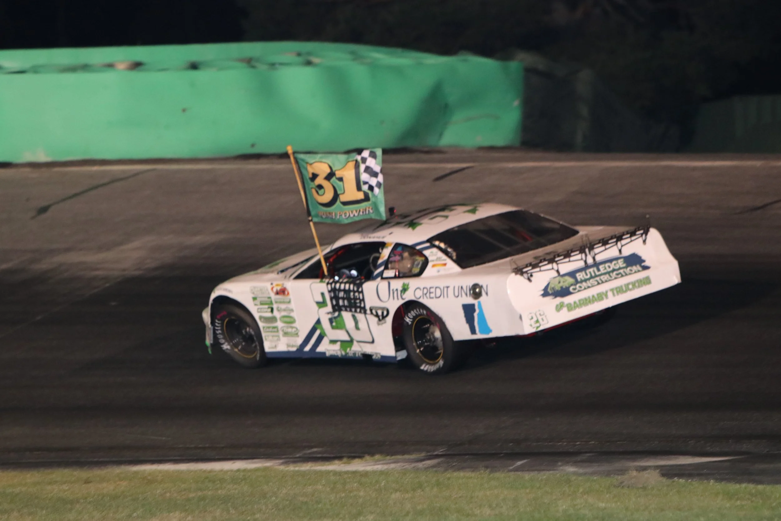 Calkins Takes Cody Chevrolet Flying Tiger 100; Donahue Celebrates Late Grandfather with Late Model Victory