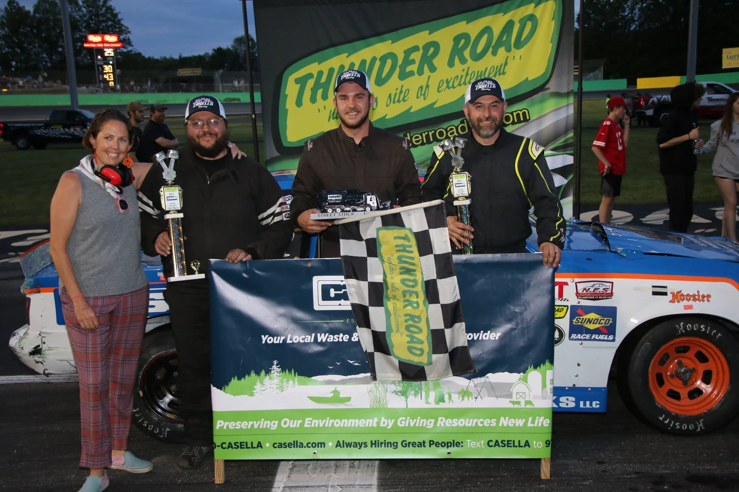 Scott Dragon Takes Father’s Throwback to Podium Before Winning Late ...