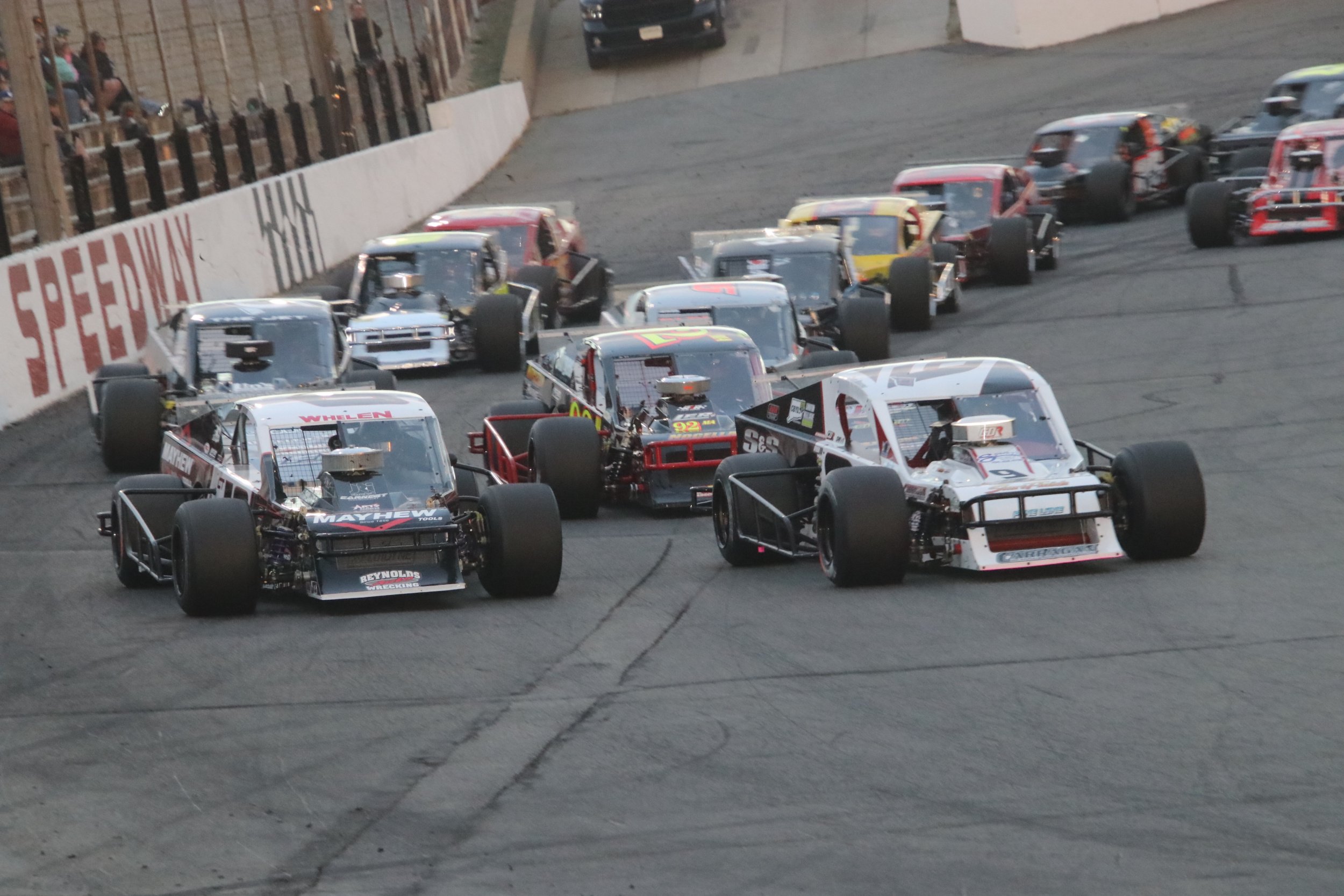 Tri-Track Modifieds Coming to Thunder Road for 2022 Memorial Day Classic — Thunder Road Speedbowl