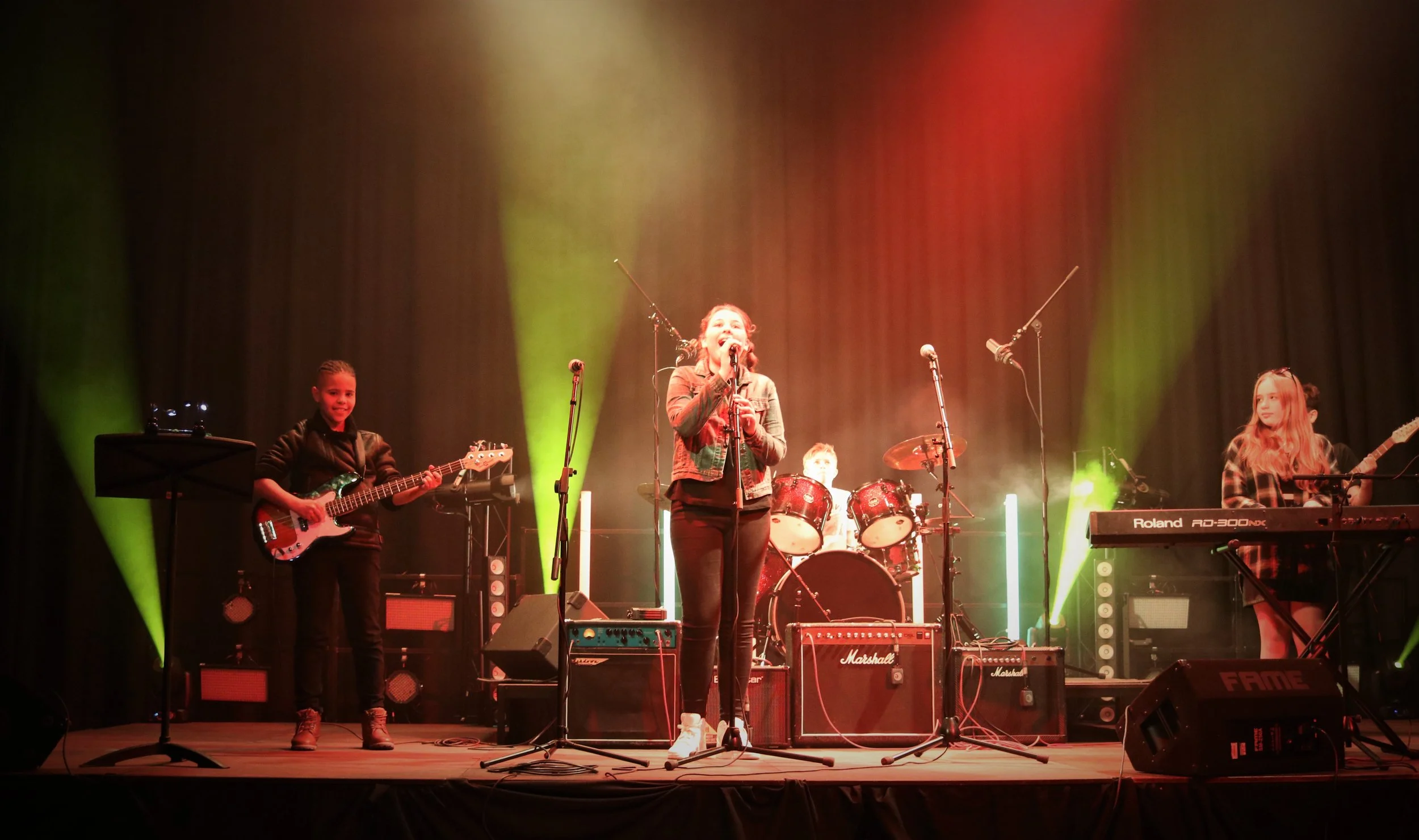 Beds Band Factory 2023