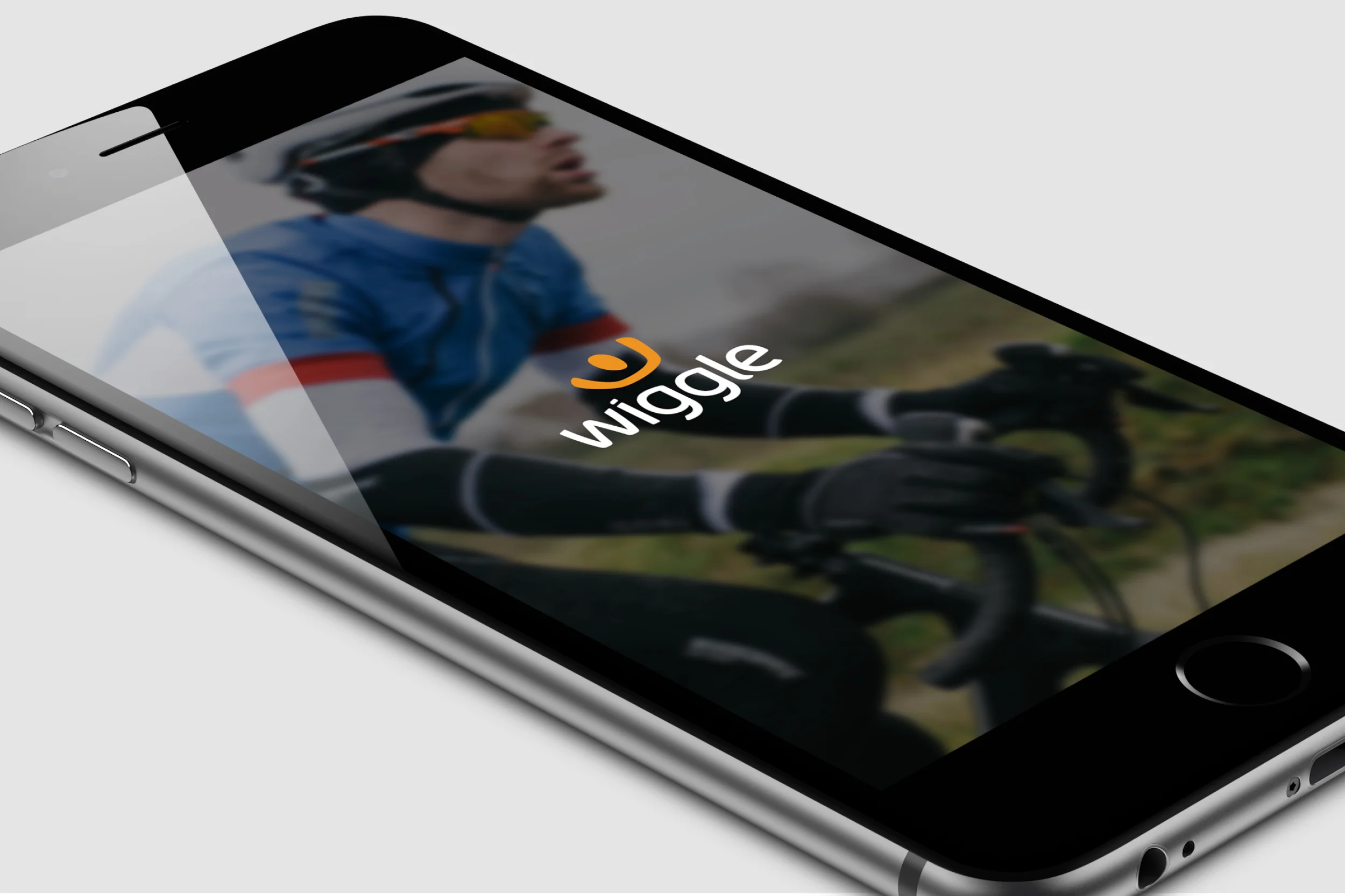 Ecommerce app for leading worldwide cycling, running & swimming goods distributor