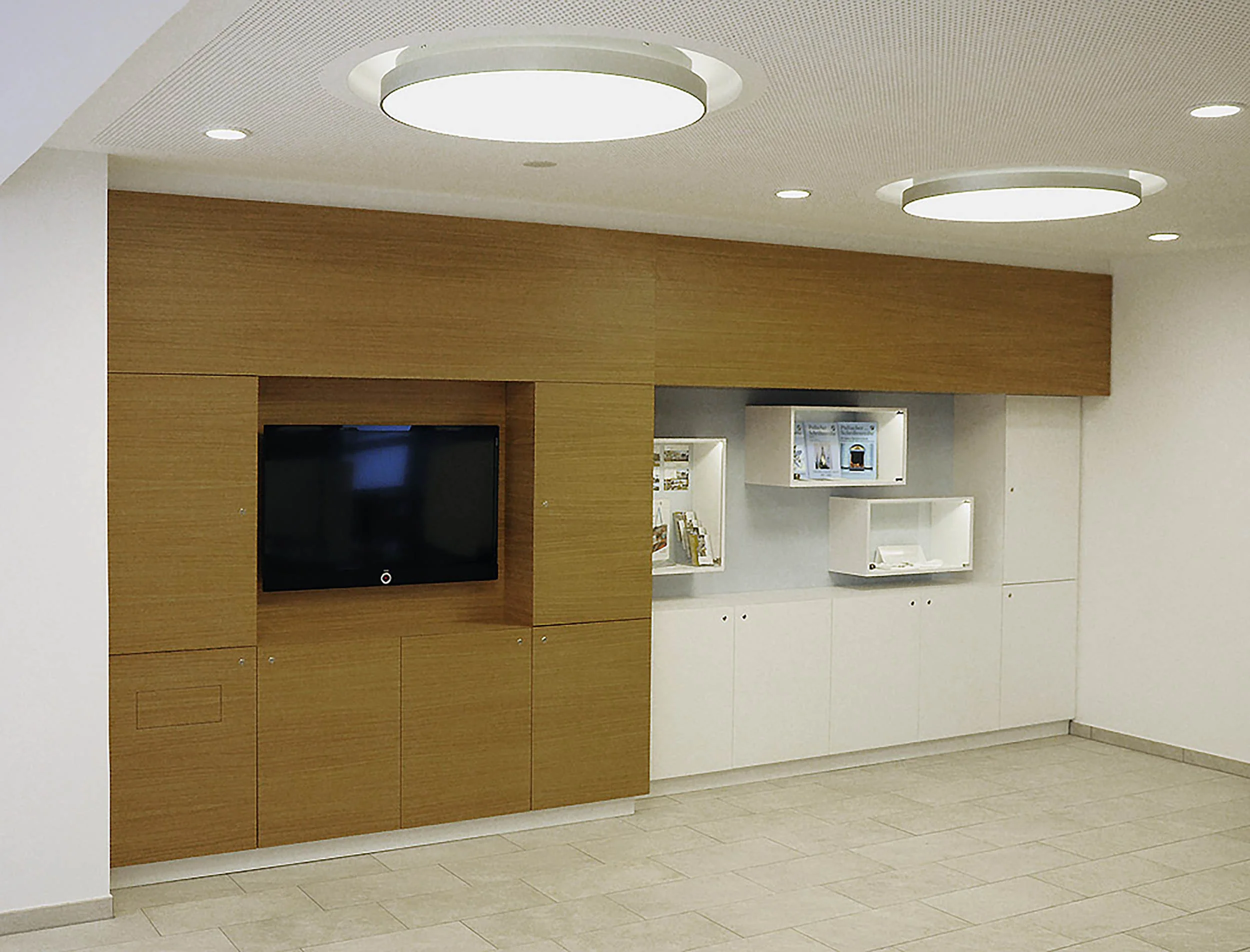 TOWN HALL FOYER PULLACH