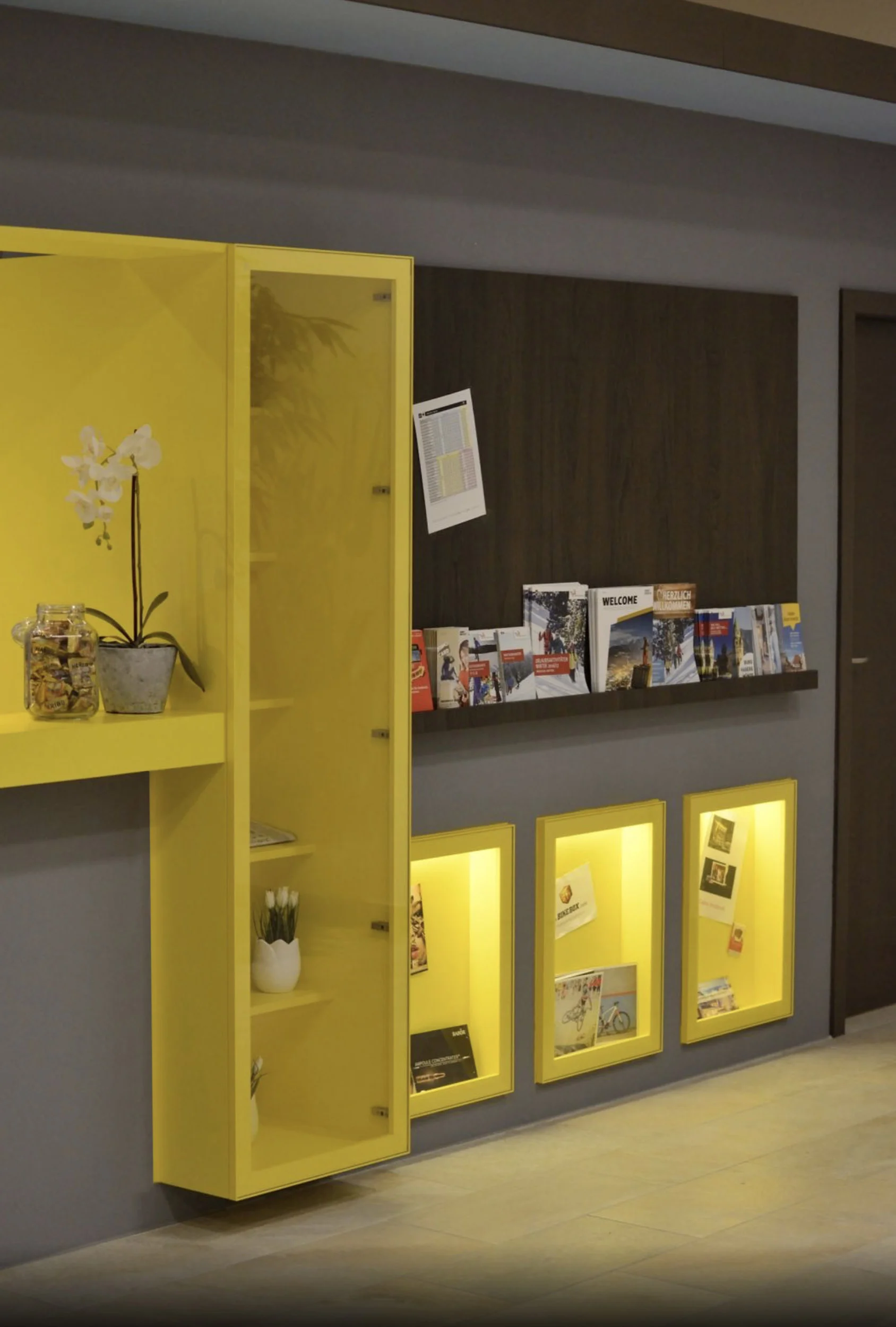 HWEST HOTEL HALL 