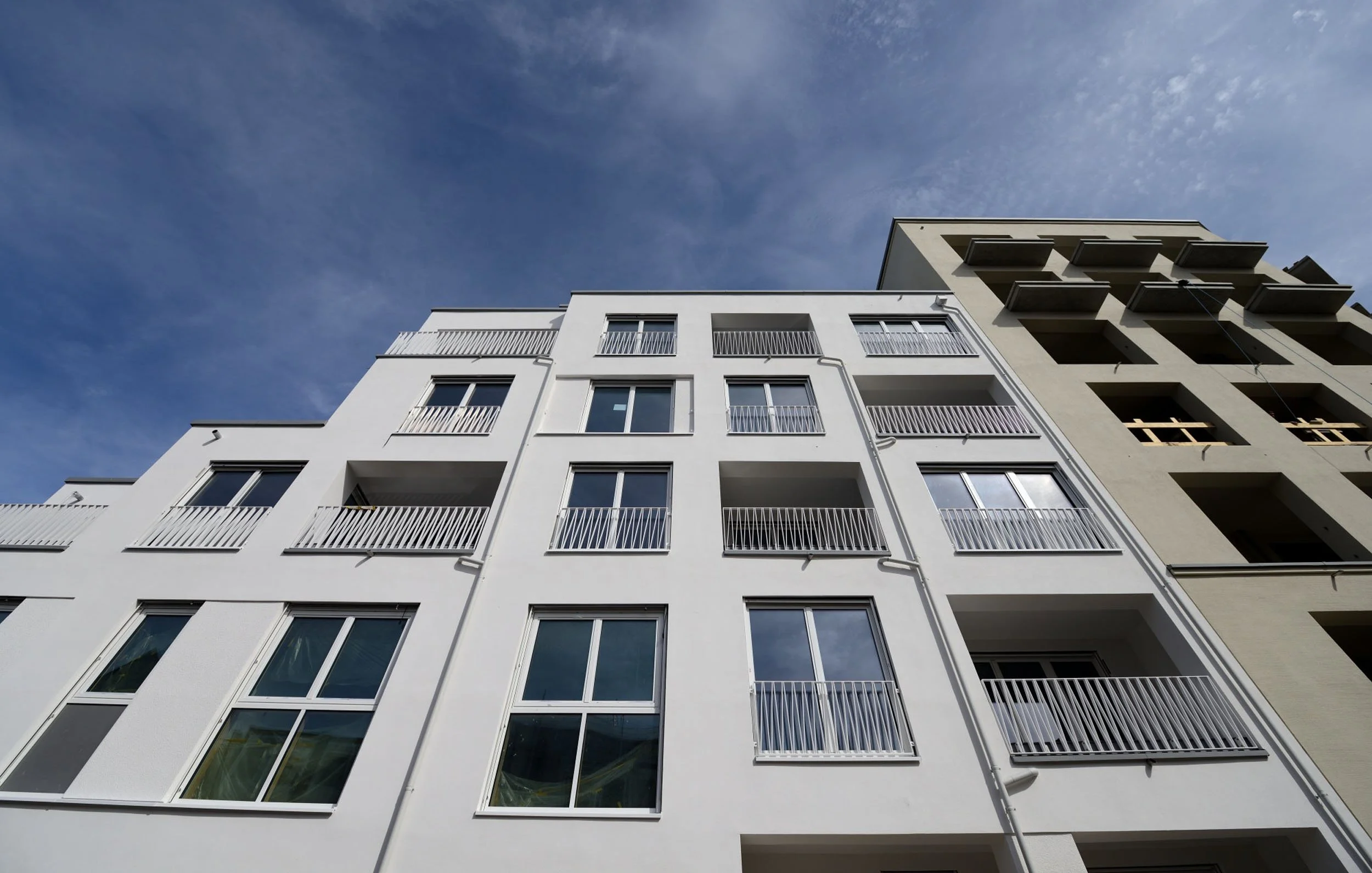 APARTMENT BUILDING 'NSW'