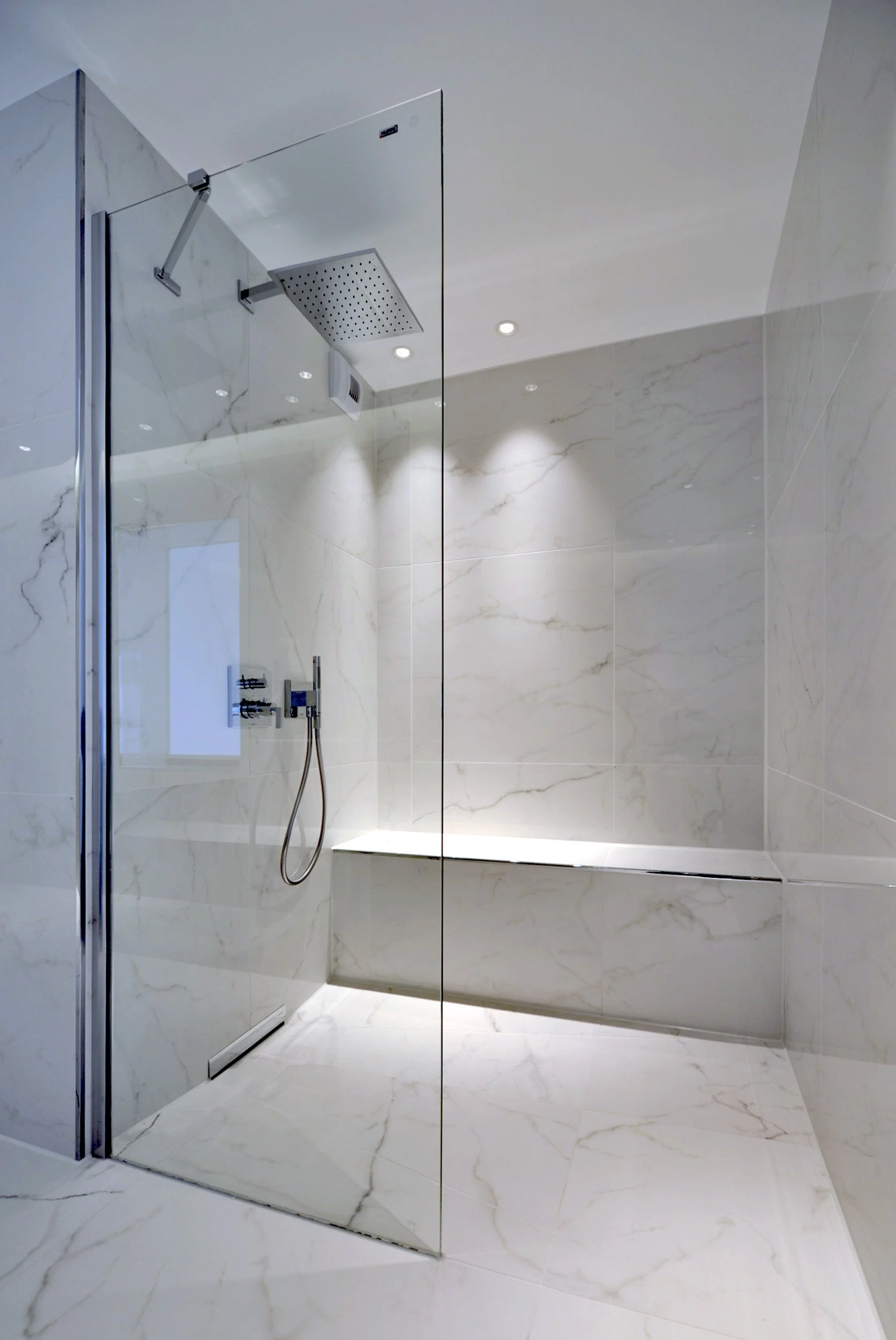 HIGH STANDARD APARTMENT 'MAN'