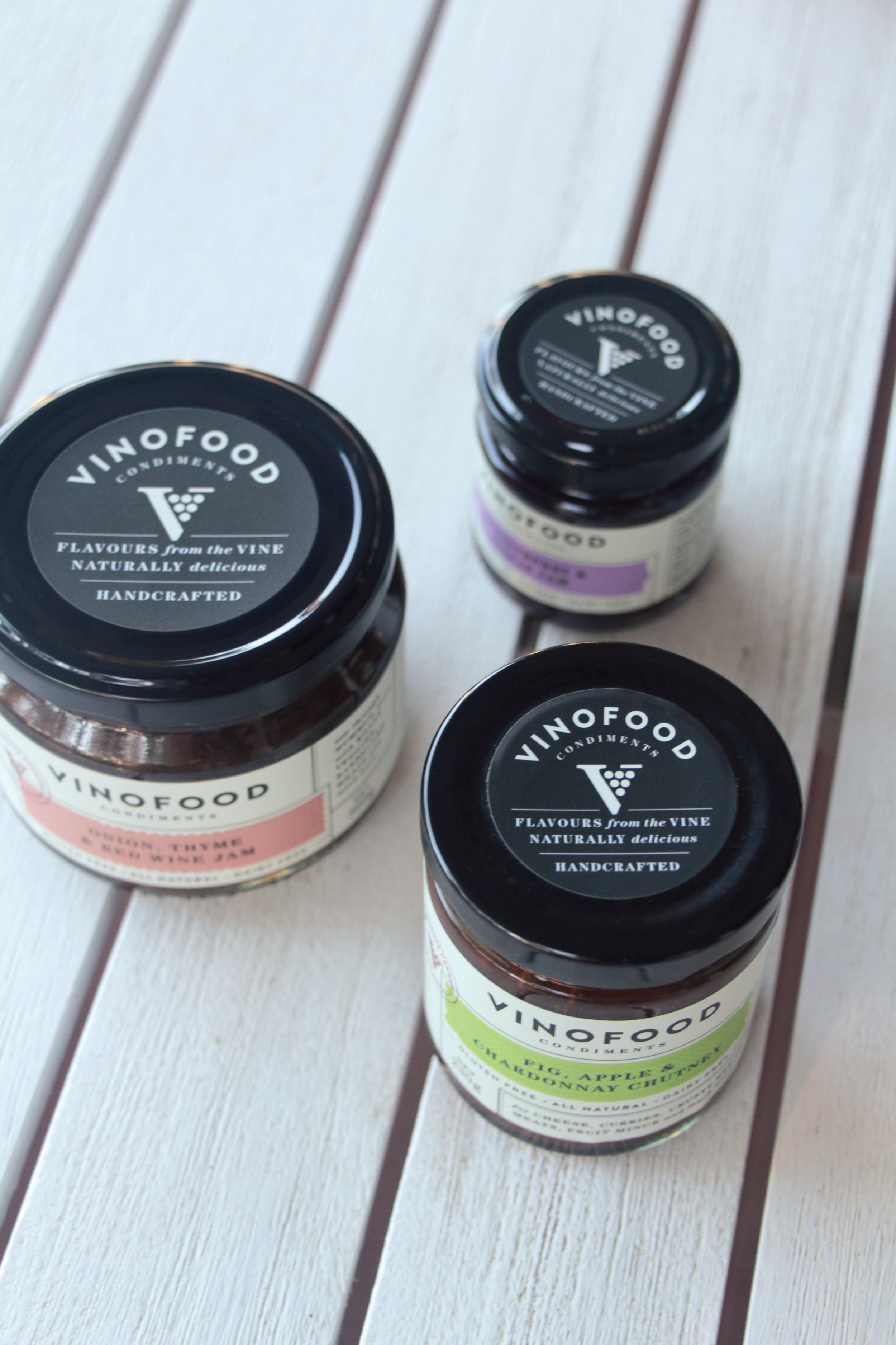 Vinofood Condiment label