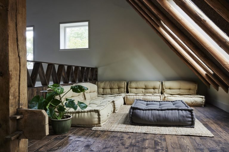 The-place-to-be-loungebalkons-768x512.jpeg