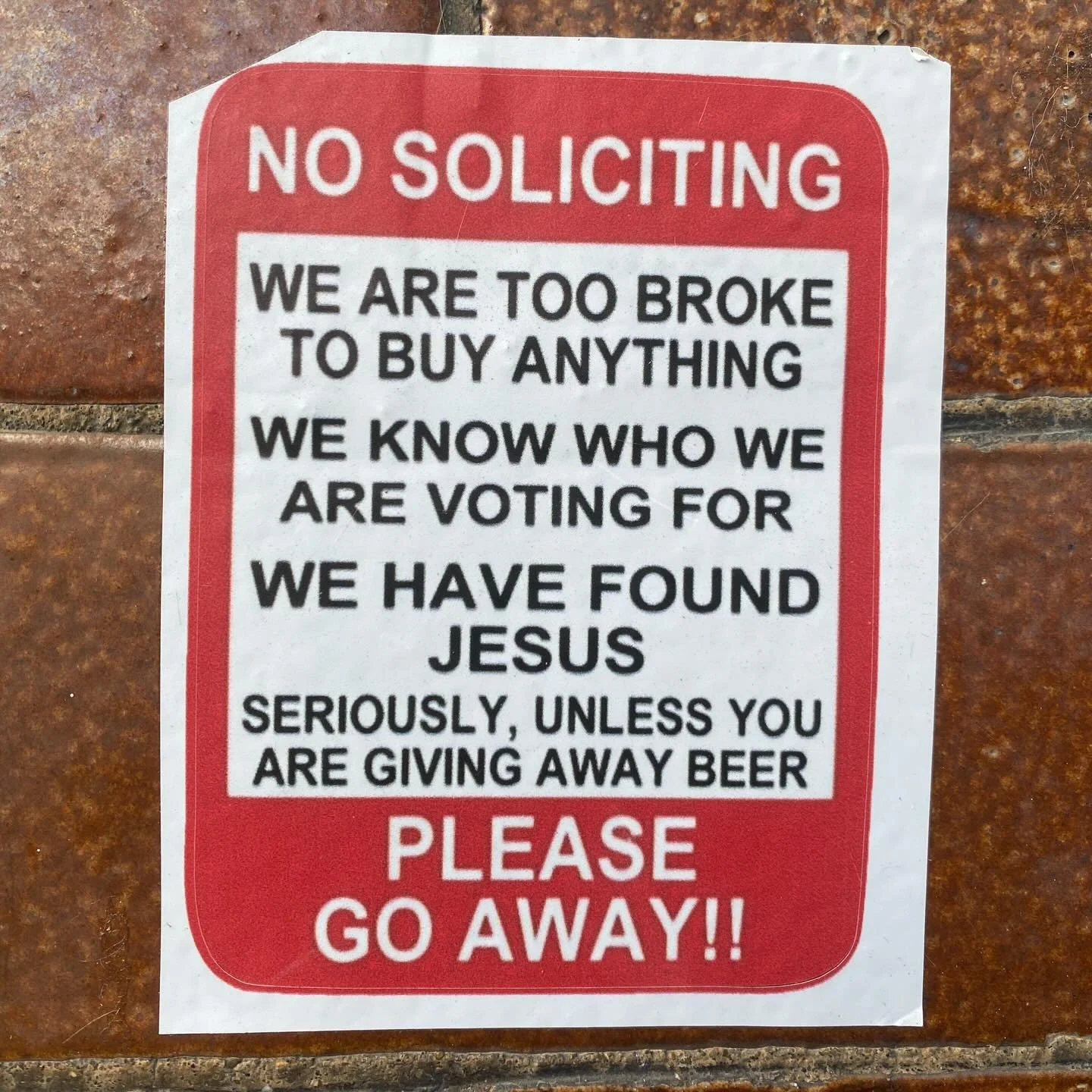 Out leafleting &amp; canvassing for @thegreenparty (@wandsworthgreens ) Some people are really clear that they don&rsquo;t want to meet you. This actually made me laugh ou loud. Tempted to return with a Green Flyer and free beer - what do you think?