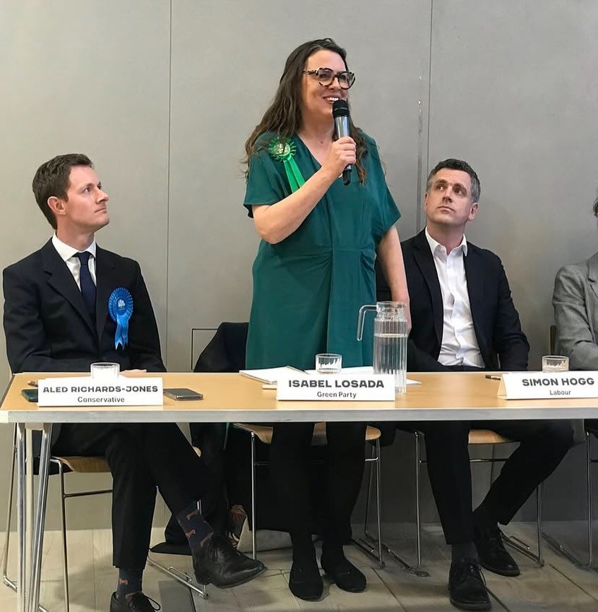 Somehow I seem to be managing to annoy both the Conservative candidate and the Labour candidate at the same time. Just doing my best to remind everyone that 10,000 Wandsworth residents signed a petition to wake up @wandsworth_council up to the fact t