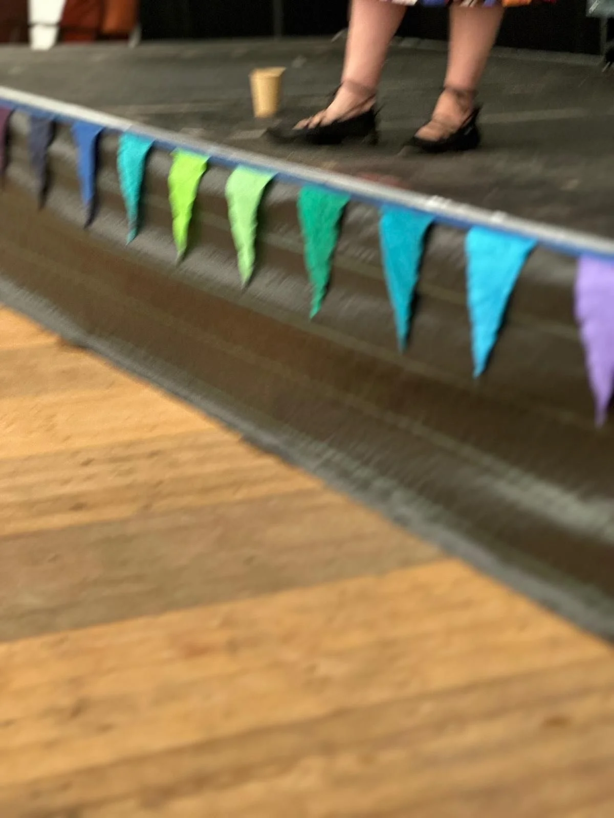 On the main stage today at @tunbridgewellscan photographed by my friend @betsybeth_76 
Chairing a panel on Ethical Consumption with 
John Shevlin, Alexander Coles (slightly in vision) 
Anthony Burden (out of shot) and Penny Salman @threadsforapenny (
