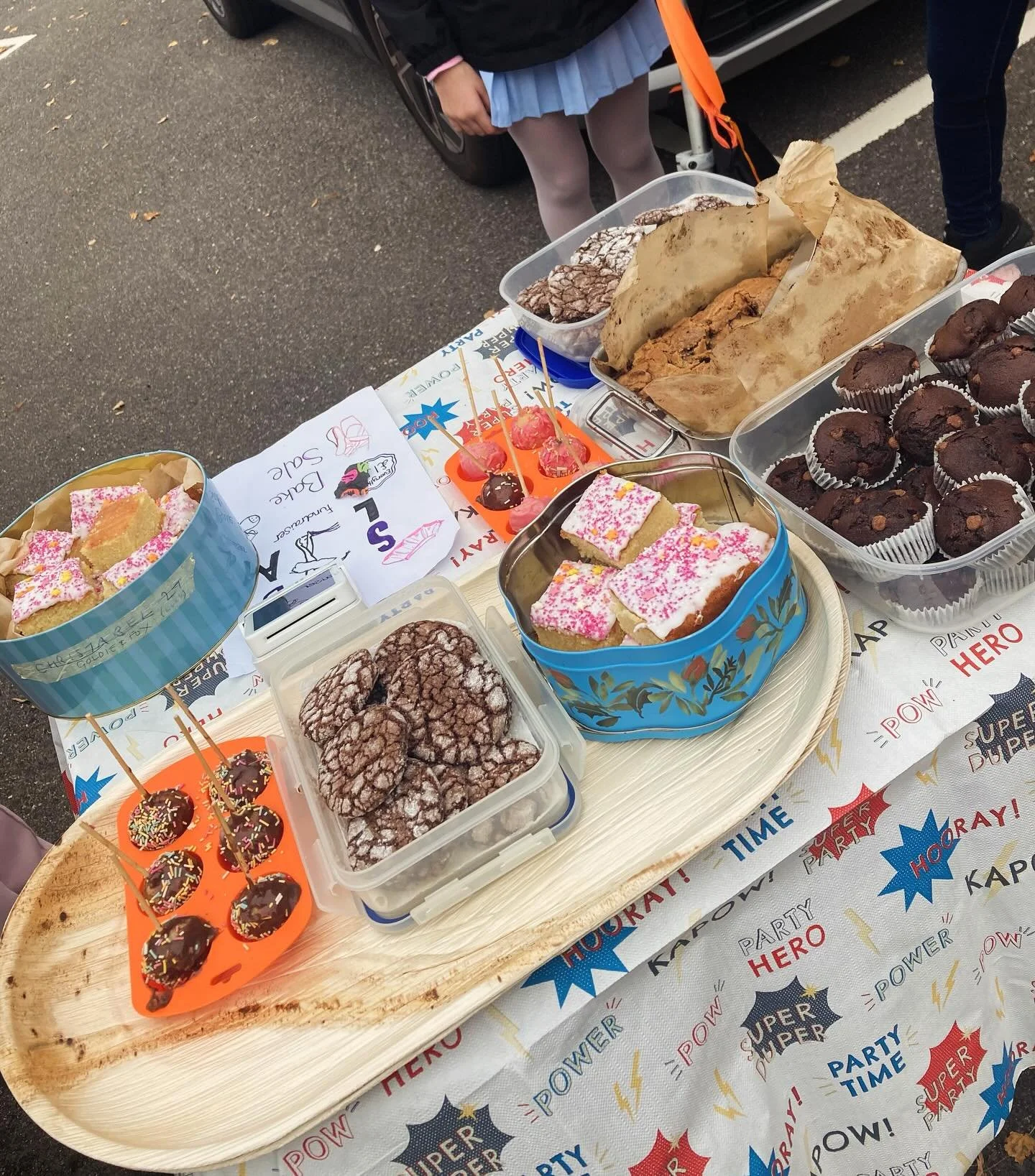 ๐ง๐ A HUGE thank you to Agatha B and Peony H! ๐๐ง
Our first Saturday Bake Sale was a massive success — raising an incredible £100 towards more facilities for our dance school! ๐
We were so impressed by your initiative, organisation a