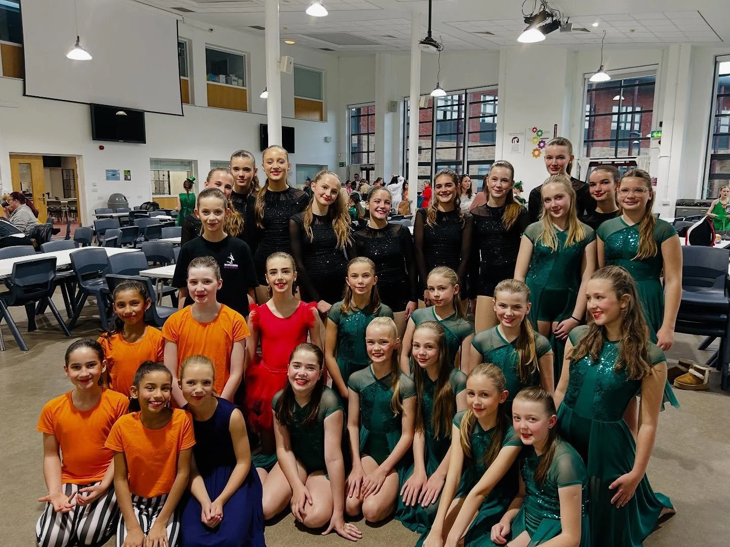 ๐ So proud of our 14 and Under Competition Team! ๐
Our dancers performed beautifully, with grace, passion and teamwork @beckenhamdancefestival ๐
Your positivity and team spirit shone on stage — we couldn’t be prouder of how you repres
