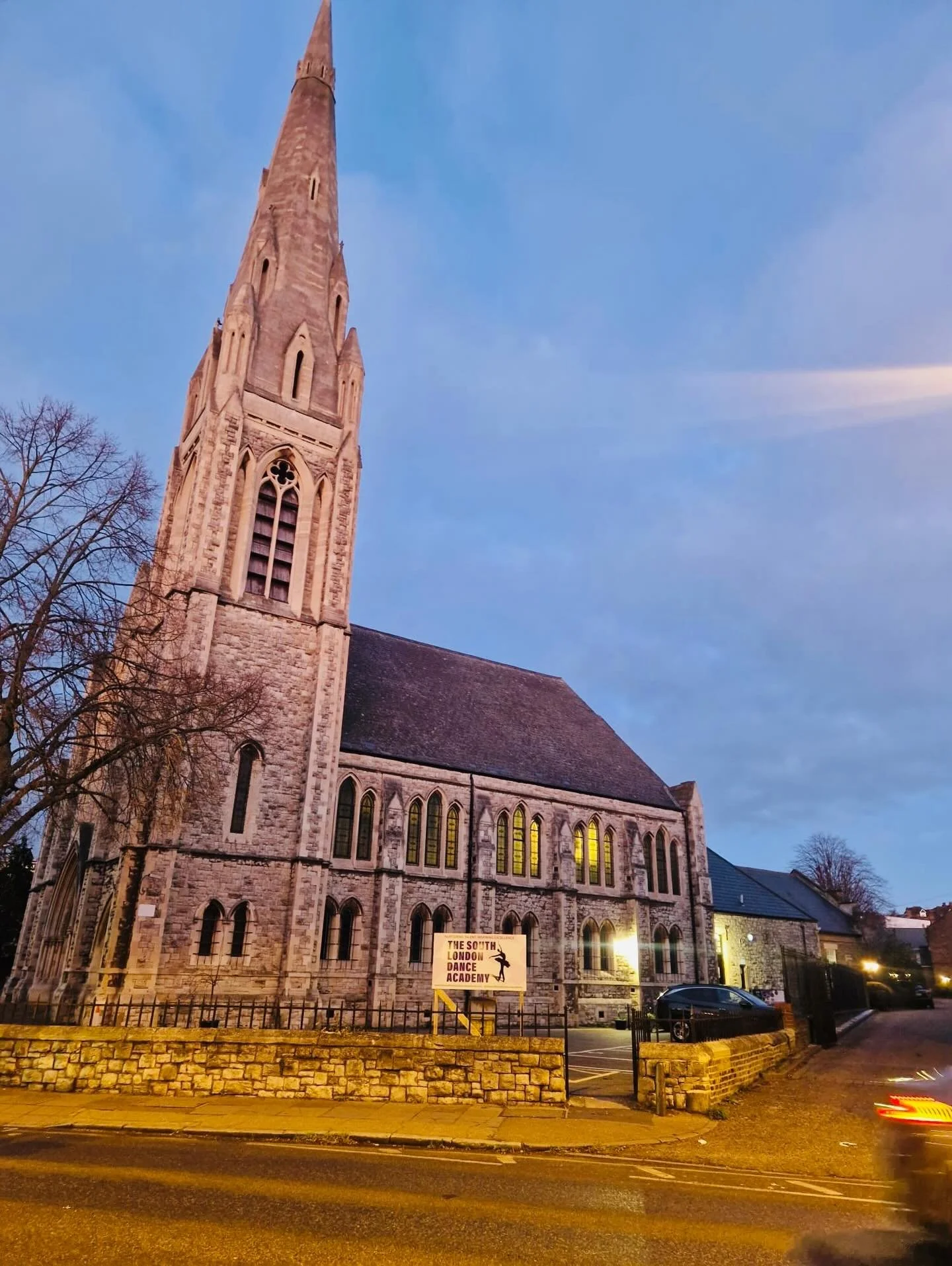 ✨ Welcome back, SLDA dancers! ✨
We hope you&rsquo;ve had a restful break and are ready to step back into the studio. We can&rsquo;t wait to see all our pupils back, working hard, dancing beautifully and doing what we love most. Let&rsquo;s make this 