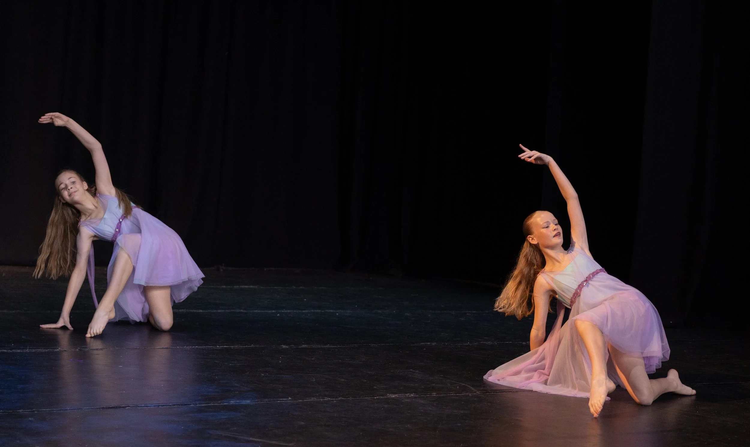 BFOD_Day 3_14.25_Intermediate Lyrical Modern Duet-51-ZF-0906-44603-1-001-008.jpg