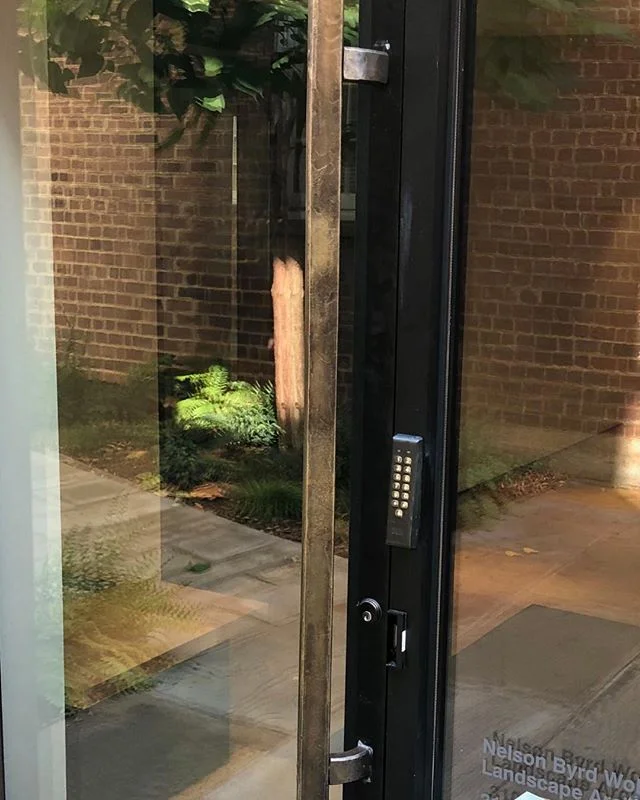 Forged bronze door handle downtown #peltonmetalworks