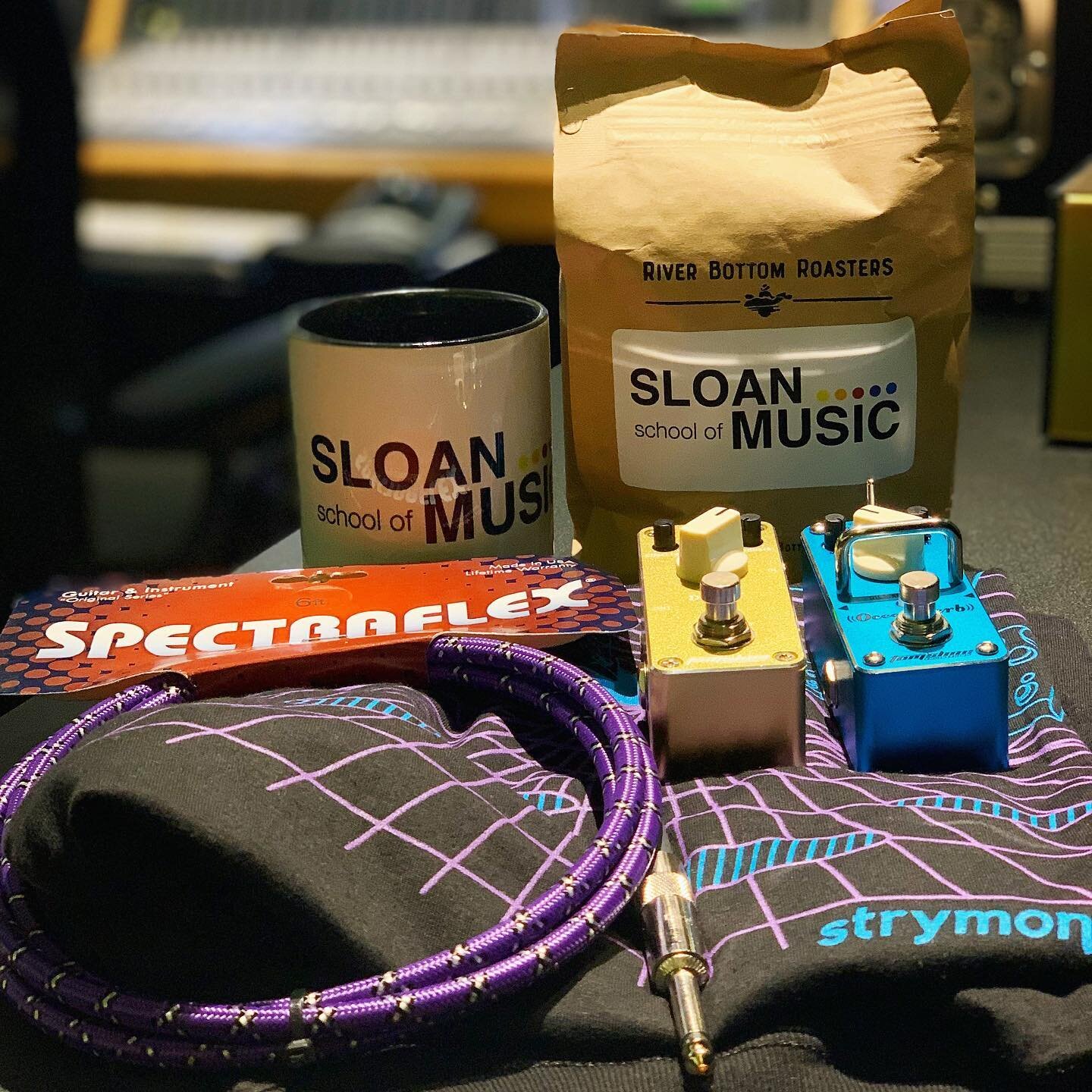 This care package from @sloanschoolofmusic does not suck. Stoked to finally have a well-stocked, family-run music shop TEN MINUTES from the studio!
⠀
Anthony Sloan and I grew up playing music in crappy bands together and I can personally vouch for th